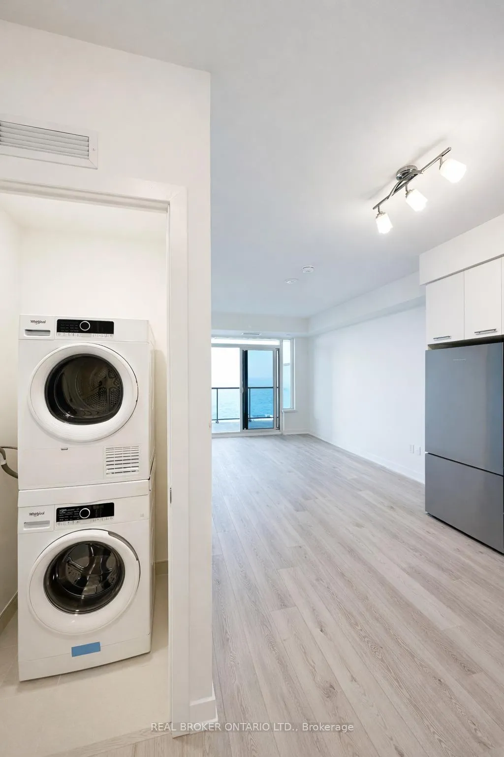 Photo 29 of Unit 1306, 385 Winston Road, Grimsby, Grimsby Beach — HOMEH