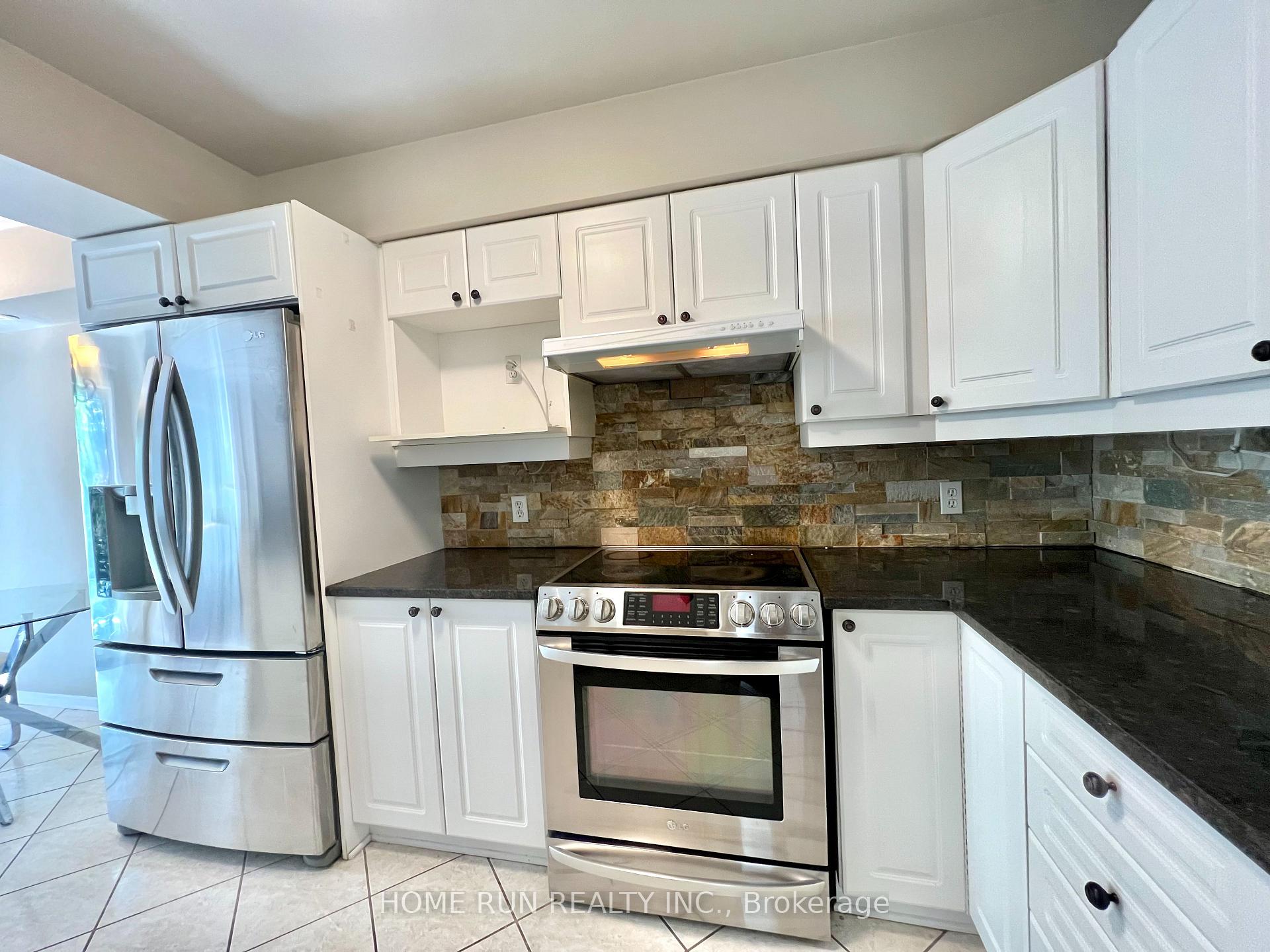 Photo 6 of 149 Hemlo Crescent, Ottawa, Kanata - Kanata Lakes/Heritage Hills — HOMEH