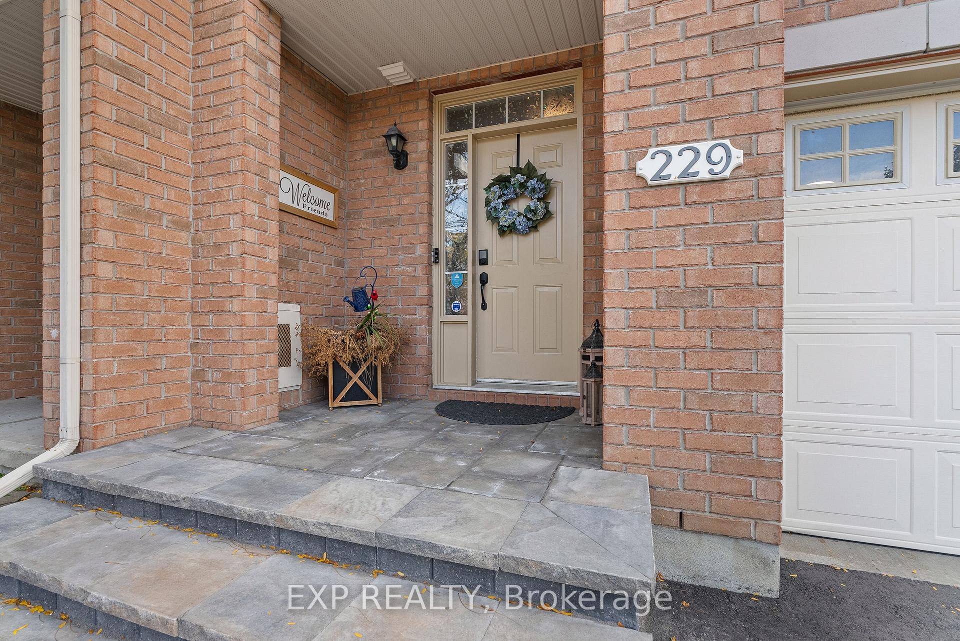 Photo 2 of 229 Duntroon Circle, Ottawa, Hunt Club Park/Greenboro — HOMEH