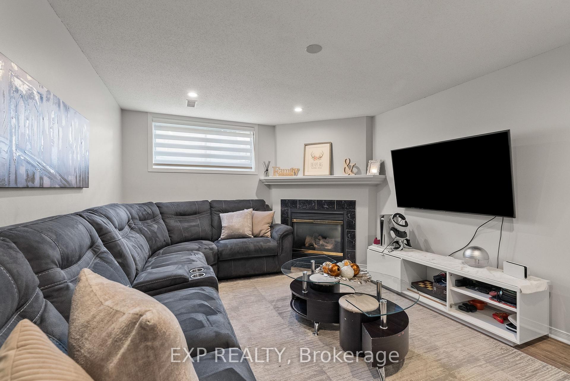 Photo 29 of 229 Duntroon Circle, Ottawa, Hunt Club Park/Greenboro — HOMEH