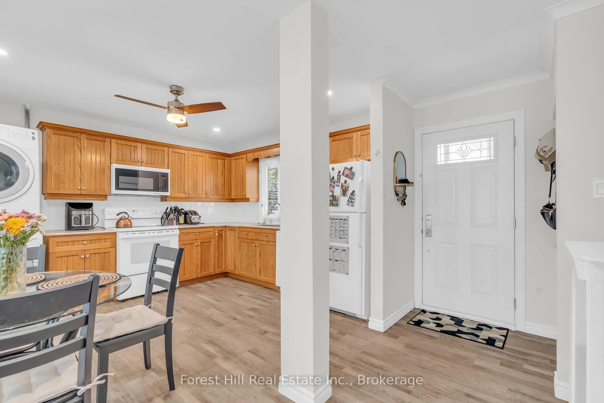 Photo 8 of 110 Stonybrook Drive, Kitchener — HOMEH