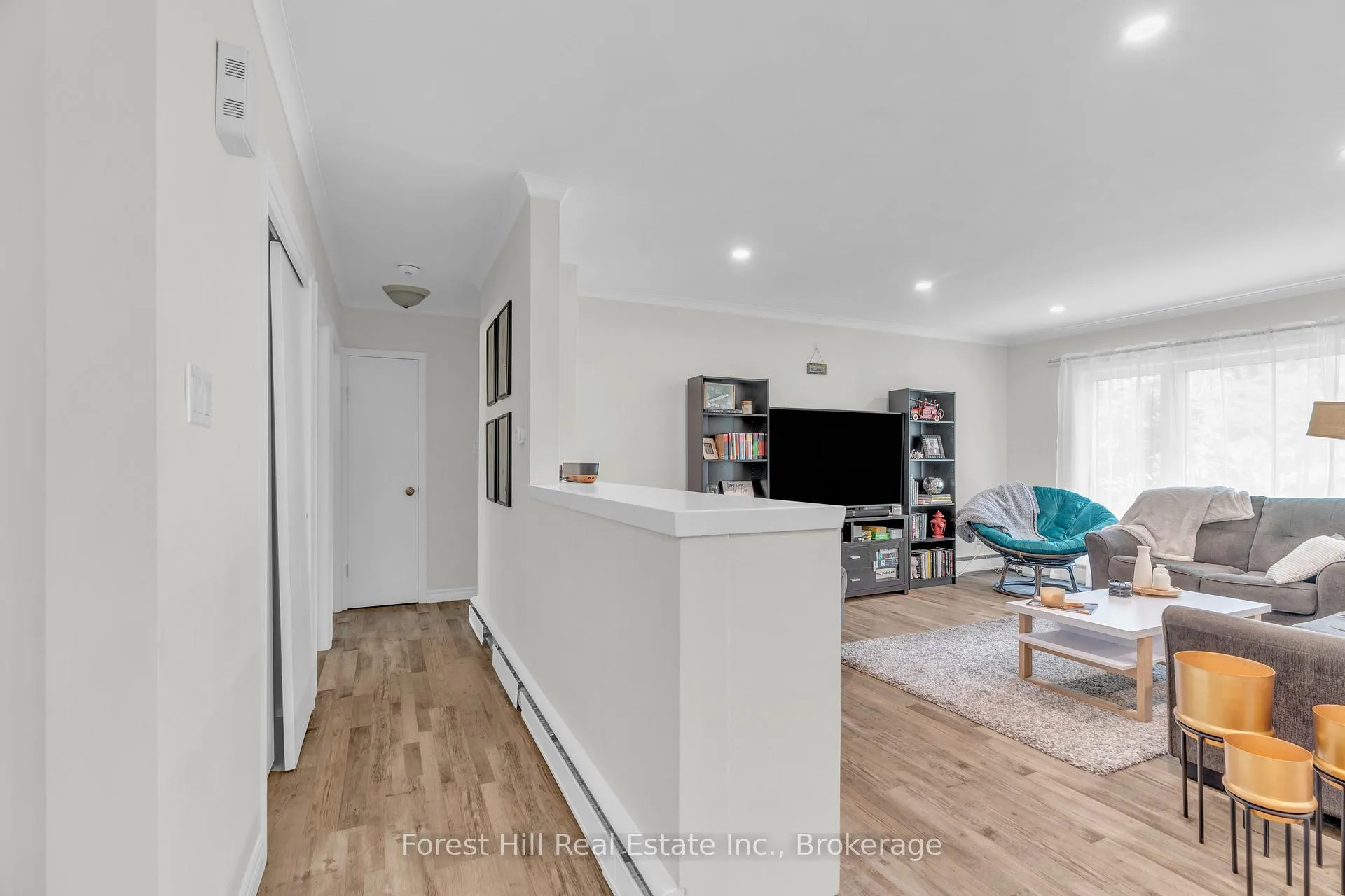 Photo 20 of 110 Stonybrook Drive, Kitchener — HOMEH