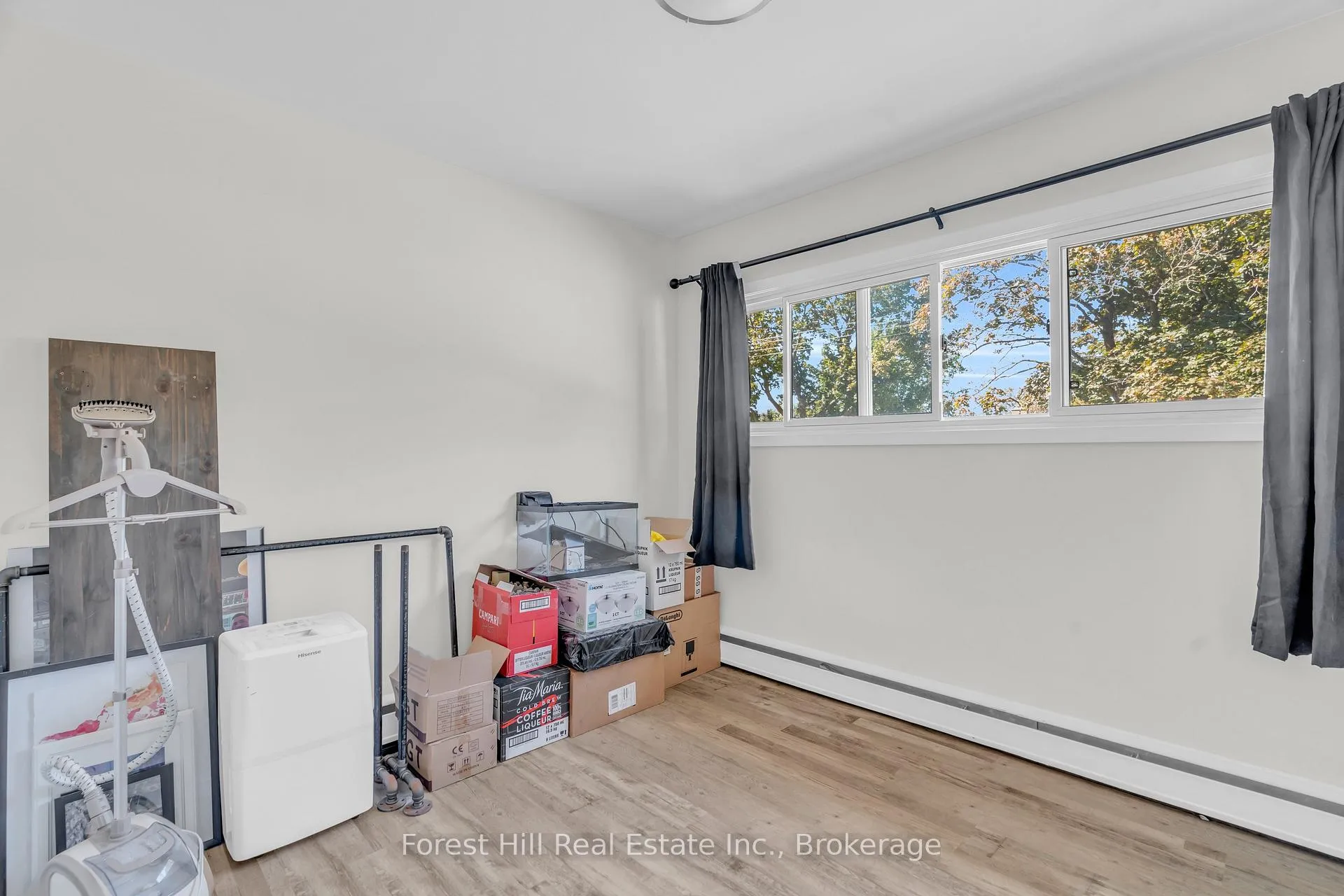 Photo 21 of 110 Stonybrook Drive, Kitchener — HOMEH