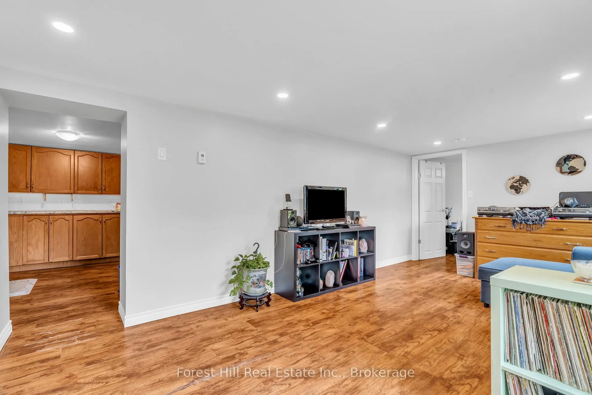 Photo 29 of 110 Stonybrook Drive, Kitchener — HOMEH