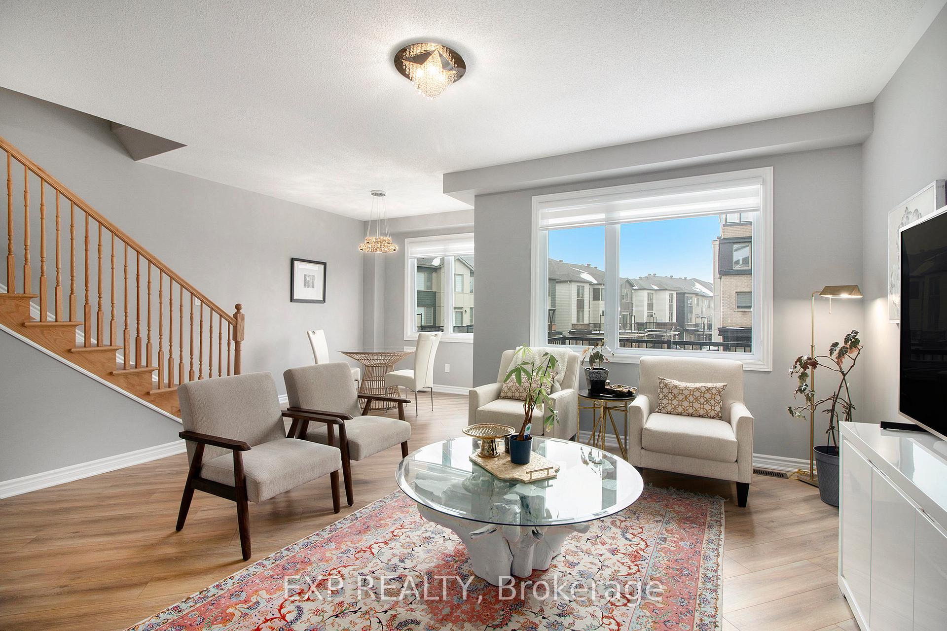 Photo 6 of 817 Kiniw Private, Ottawa, CFB Rockcliffe and Area — HOMEH