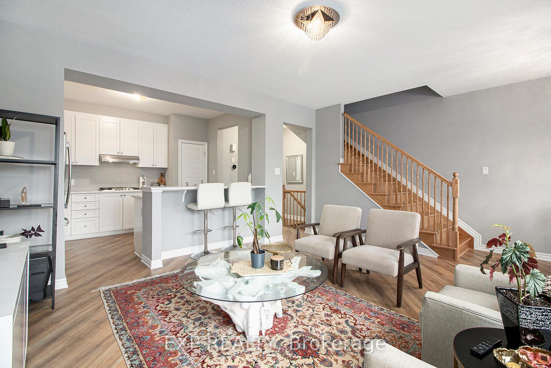 Photo 7 of 817 Kiniw Private, Ottawa, CFB Rockcliffe and Area — HOMEH