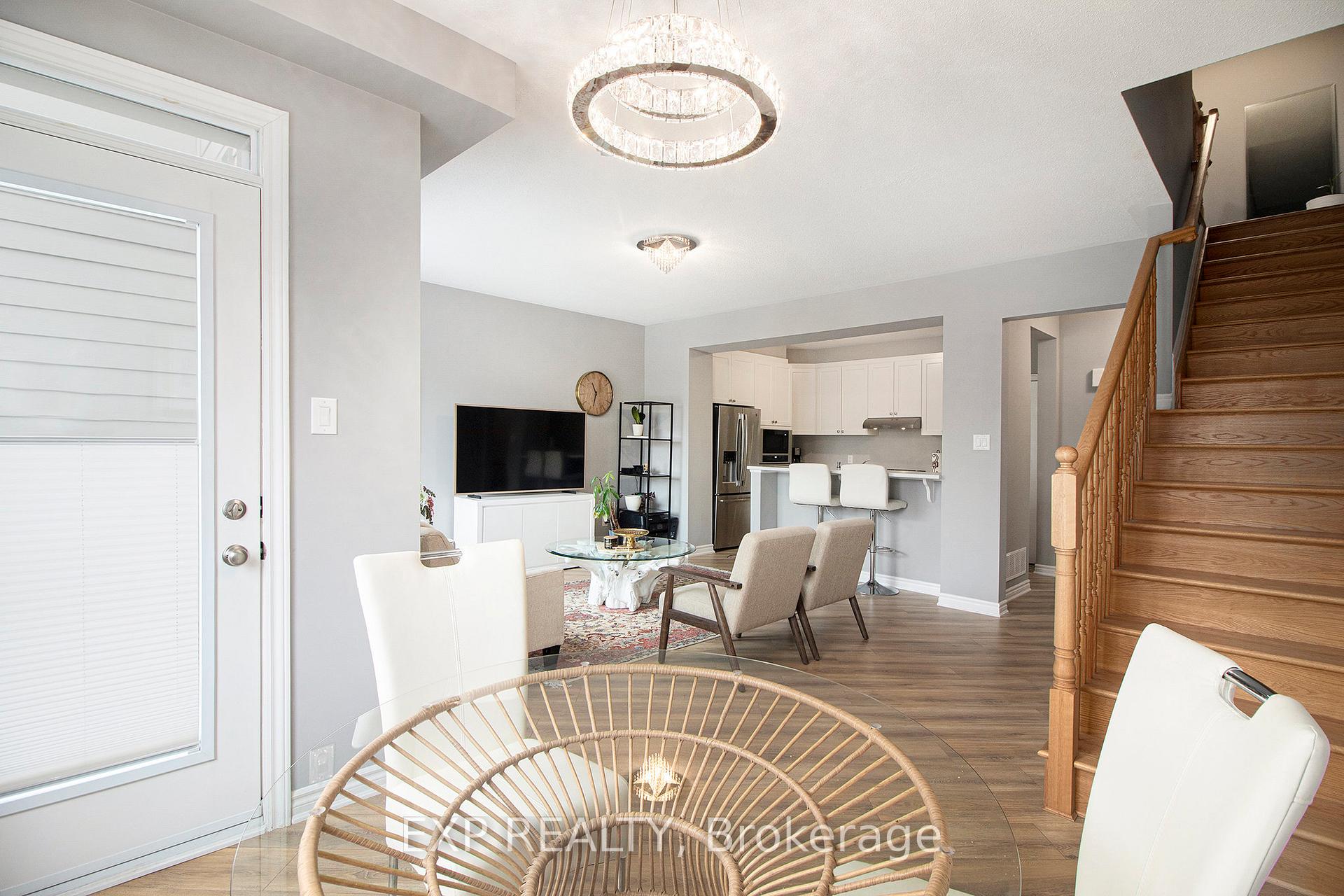 Photo 9 of 817 Kiniw Private, Ottawa, CFB Rockcliffe and Area — HOMEH
