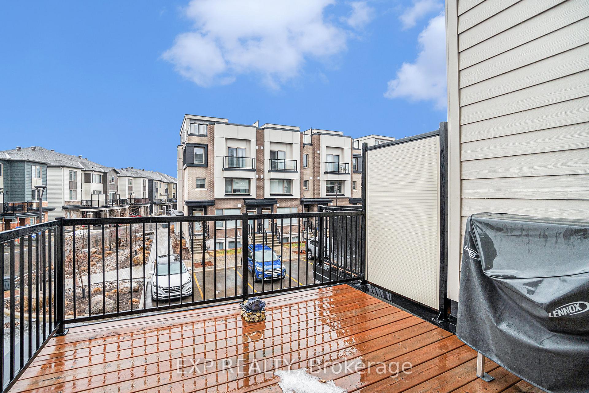 Photo 17 of 817 Kiniw Private, Ottawa, CFB Rockcliffe and Area — HOMEH