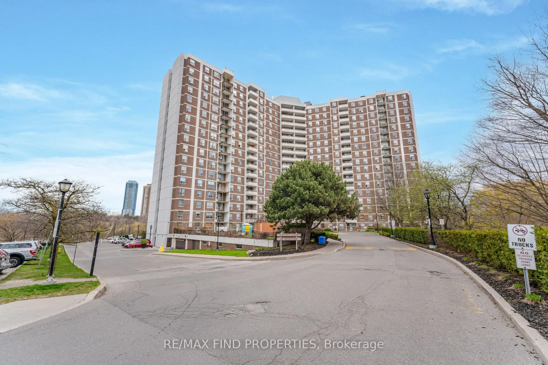 Photo 1 of Unit 403, 20 Edgecliffe Golfway, Toronto, Flemingdon Park — HOMEH