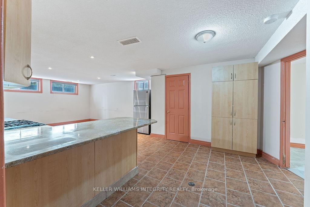 Photo 32 of 62 Chippewa Avenue, Ottawa, Meadowlands/St. Claire Gardens — HOMEH
