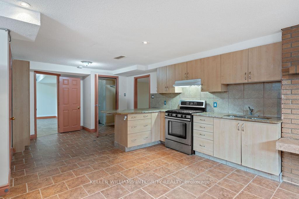 Photo 34 of 62 Chippewa Avenue, Ottawa, Meadowlands/St. Claire Gardens — HOMEH