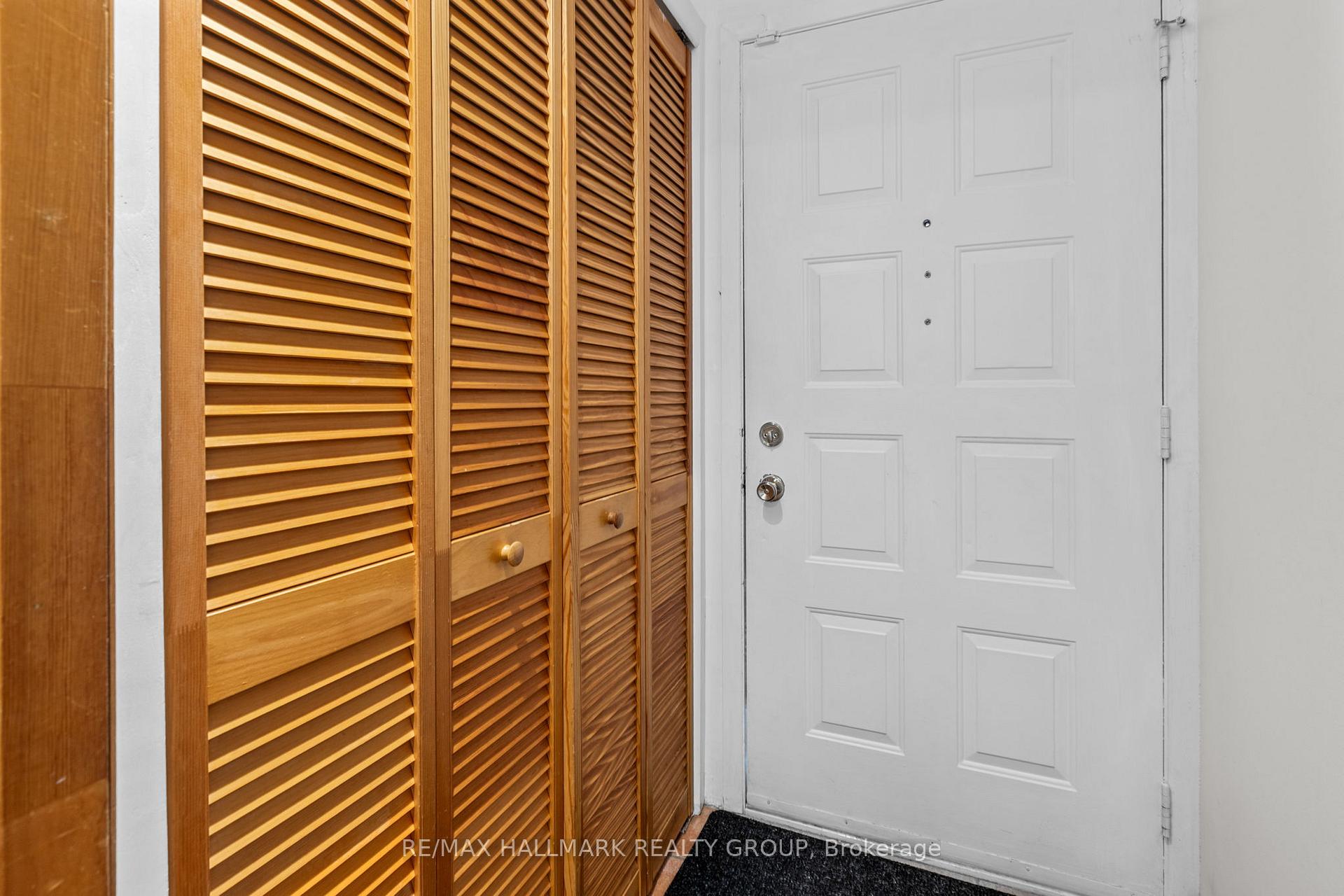 Photo 12 of 7 Naismith Crescent, Ottawa, Kanata - Katimavik — HOMEH