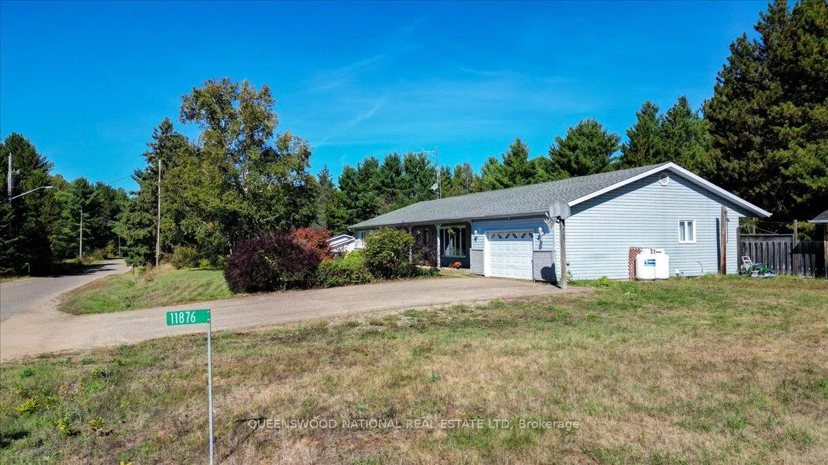 Photo 3 of 11876 Opeongo Road, Madawaska Valley, Madawaska Valley — HOMEH