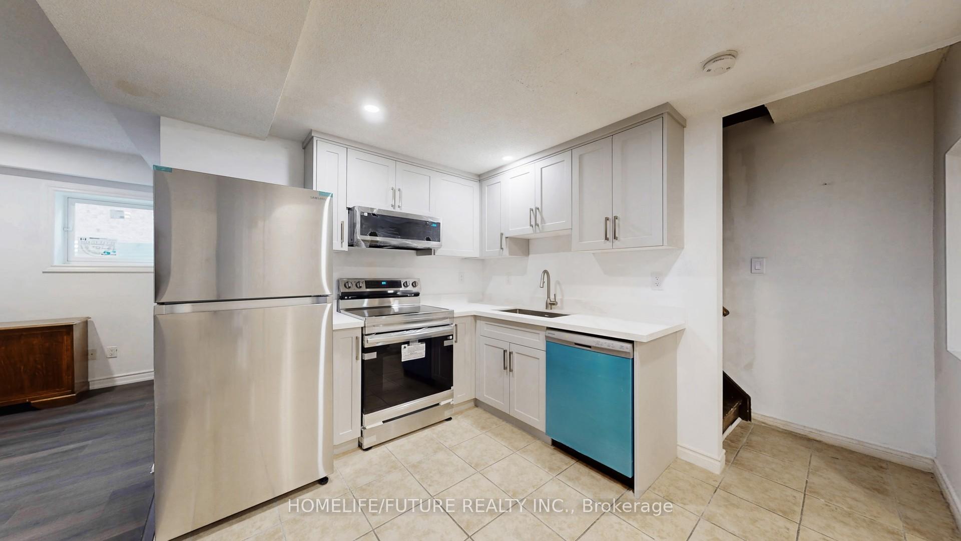 Photo 6 of Unit Bsmt Unit 2, 75 Silver Rose Crescent, Markham, Cachet — HOMEH