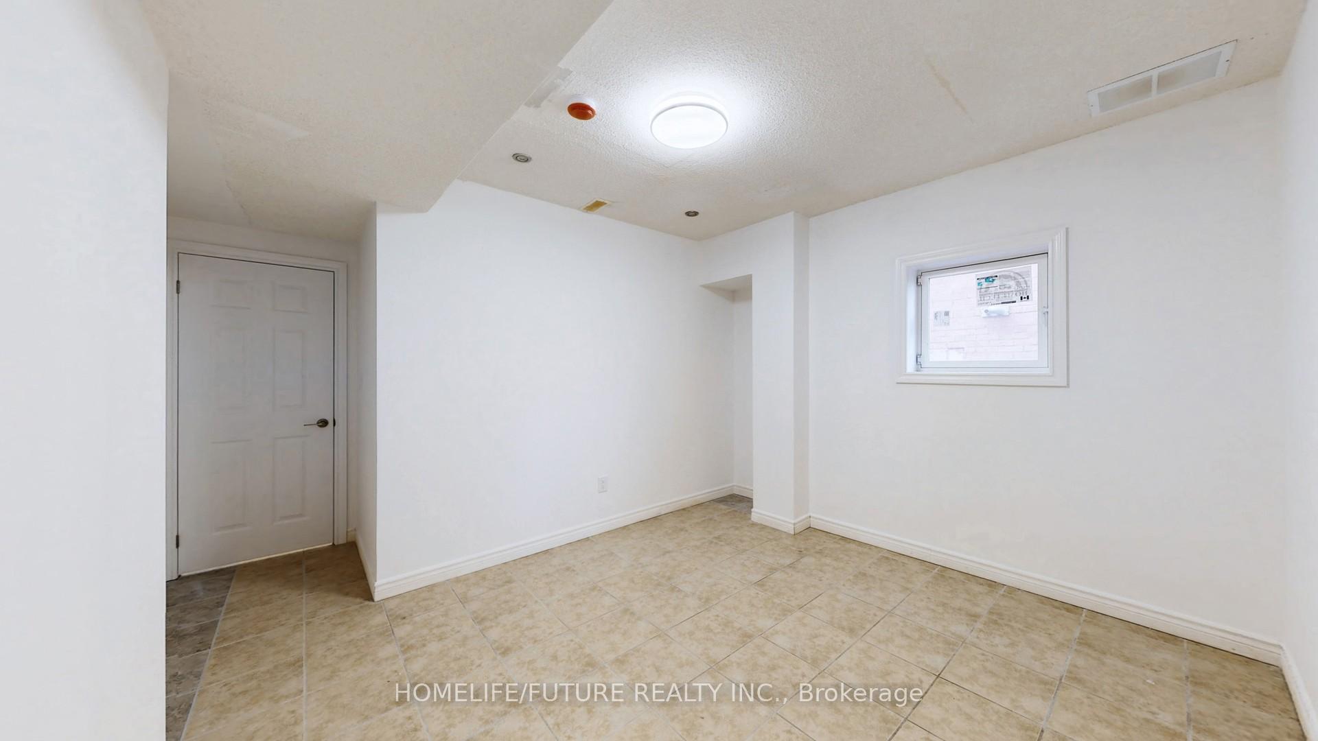 Photo 7 of Unit Bsmt Unit 2, 75 Silver Rose Crescent, Markham, Cachet — HOMEH