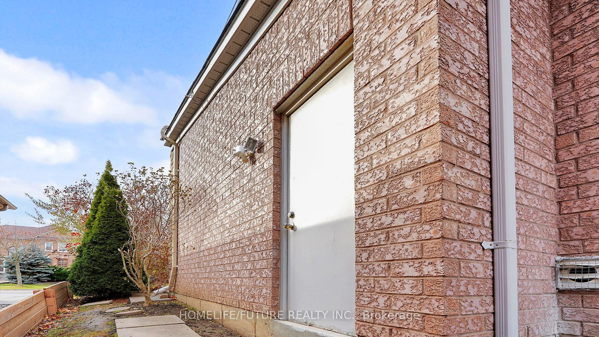 Photo 13 of Unit Bsmt Unit 2, 75 Silver Rose Crescent, Markham, Cachet — HOMEH