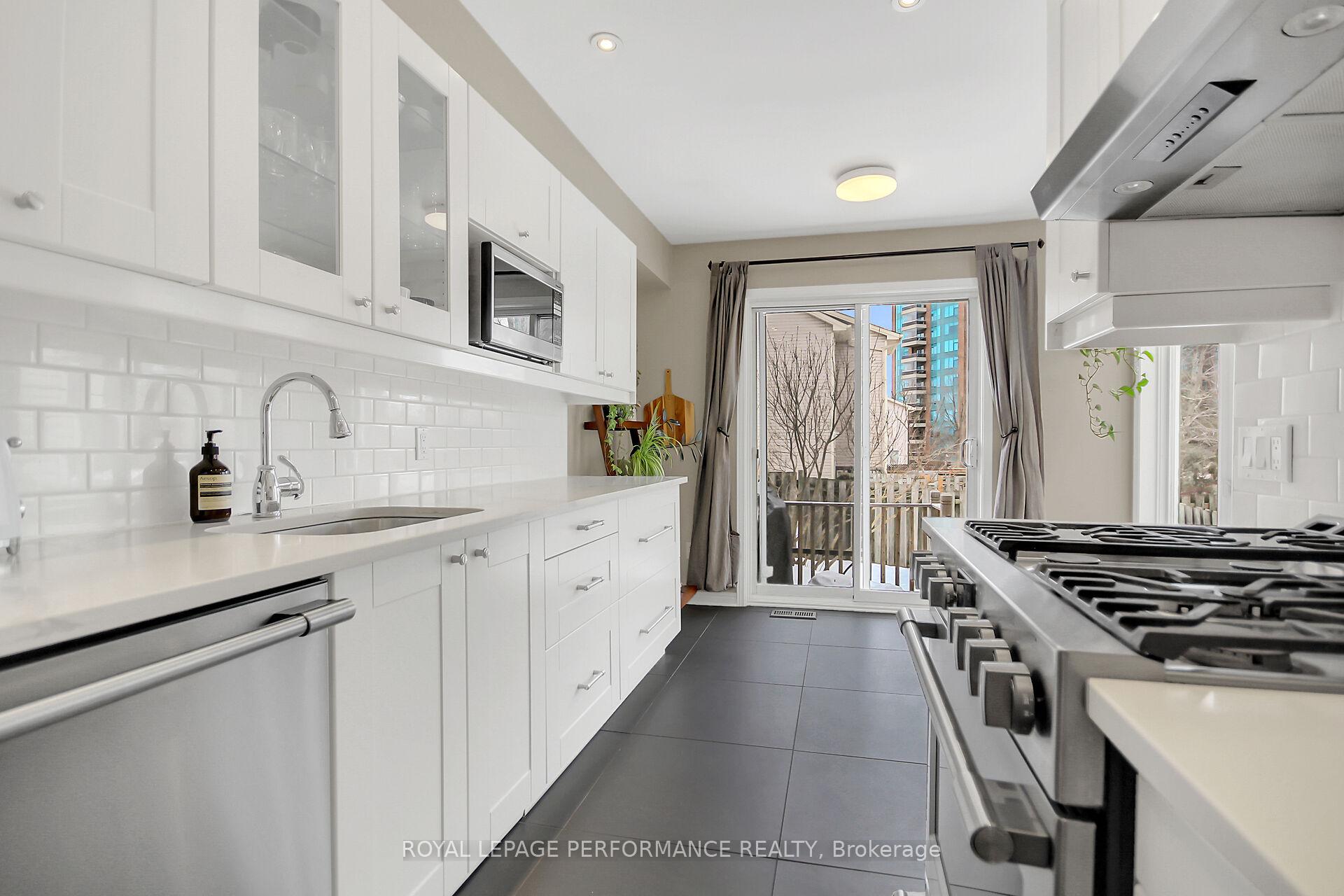 Photo 2 of 3716 Rivergate Way, Ottawa, Quinterra — HOMEH