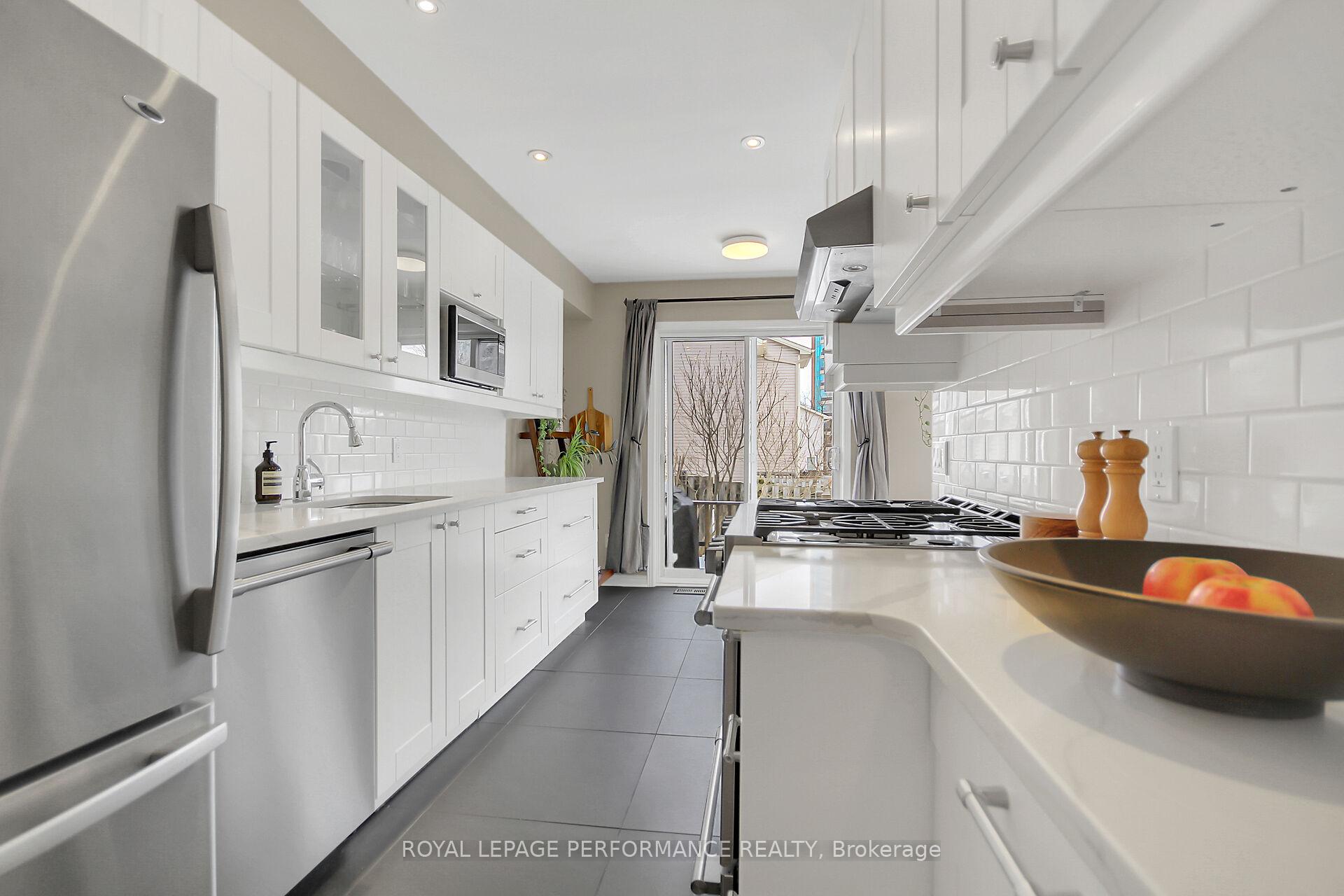 Photo 3 of 3716 Rivergate Way, Ottawa, Quinterra — HOMEH
