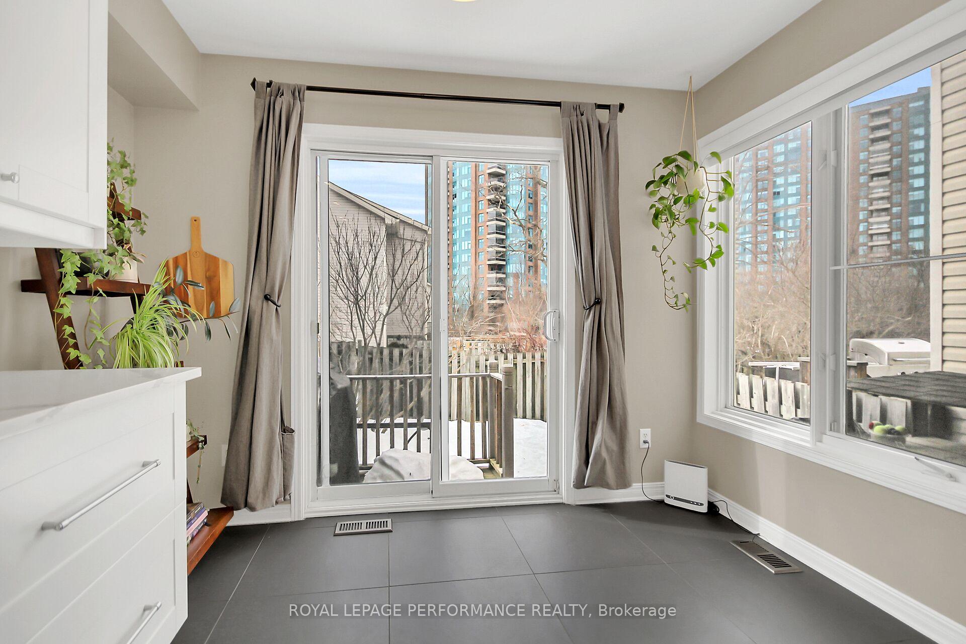 Photo 10 of 3716 Rivergate Way, Ottawa, Quinterra — HOMEH