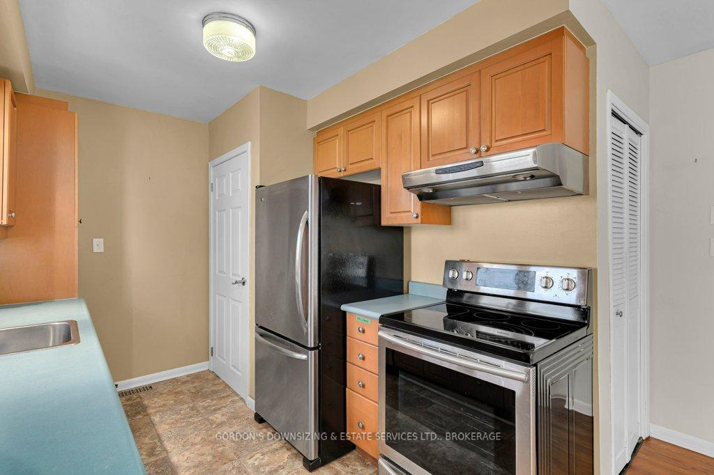 Photo 12 of 59 Oxford Crescent, Loyalist, Amherstview — HOMEH