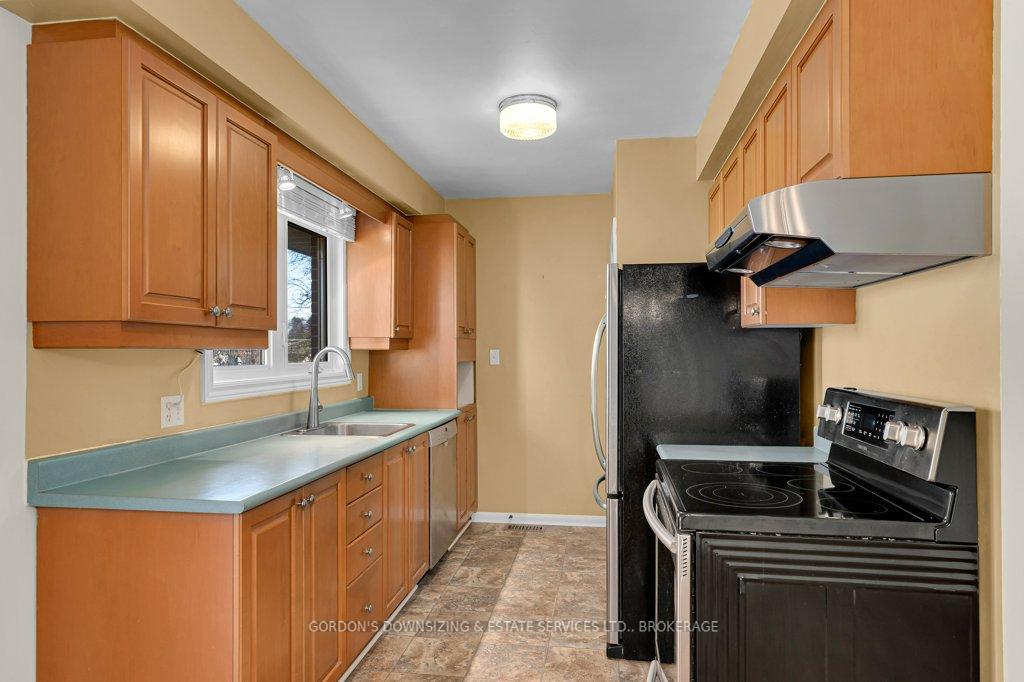 Photo 13 of 59 Oxford Crescent, Loyalist, Amherstview — HOMEH