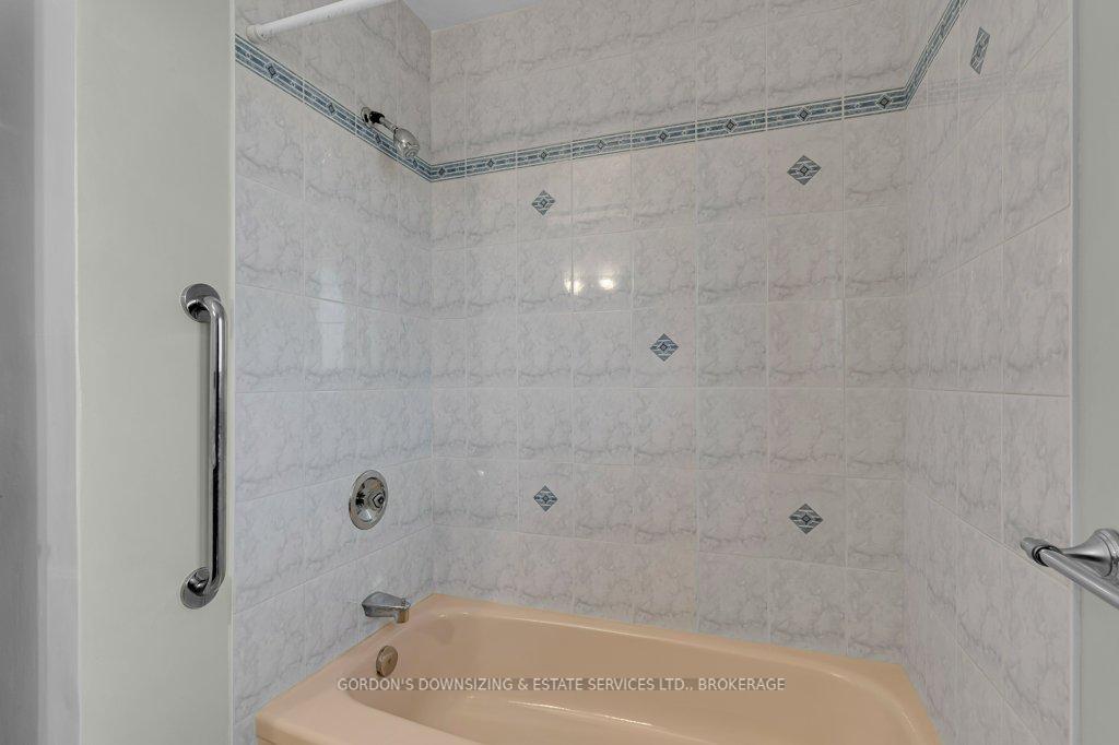 Photo 16 of 59 Oxford Crescent, Loyalist, Amherstview — HOMEH