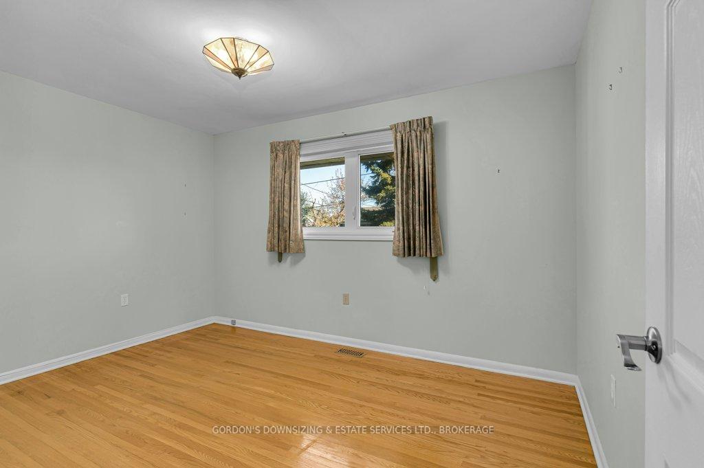 Photo 18 of 59 Oxford Crescent, Loyalist, Amherstview — HOMEH