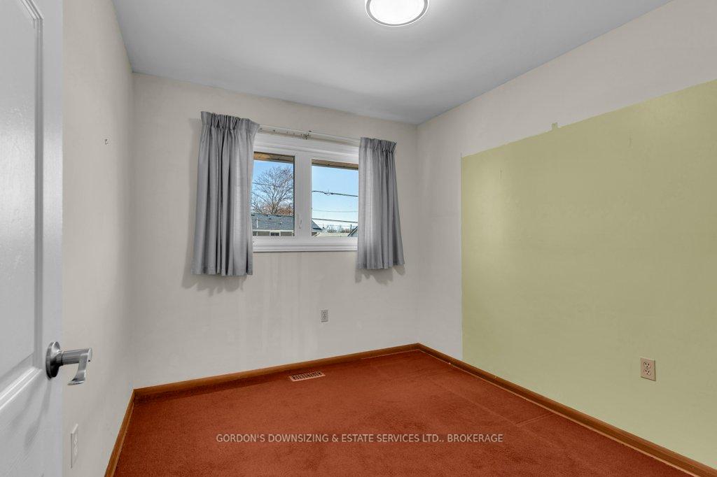 Photo 21 of 59 Oxford Crescent, Loyalist, Amherstview — HOMEH