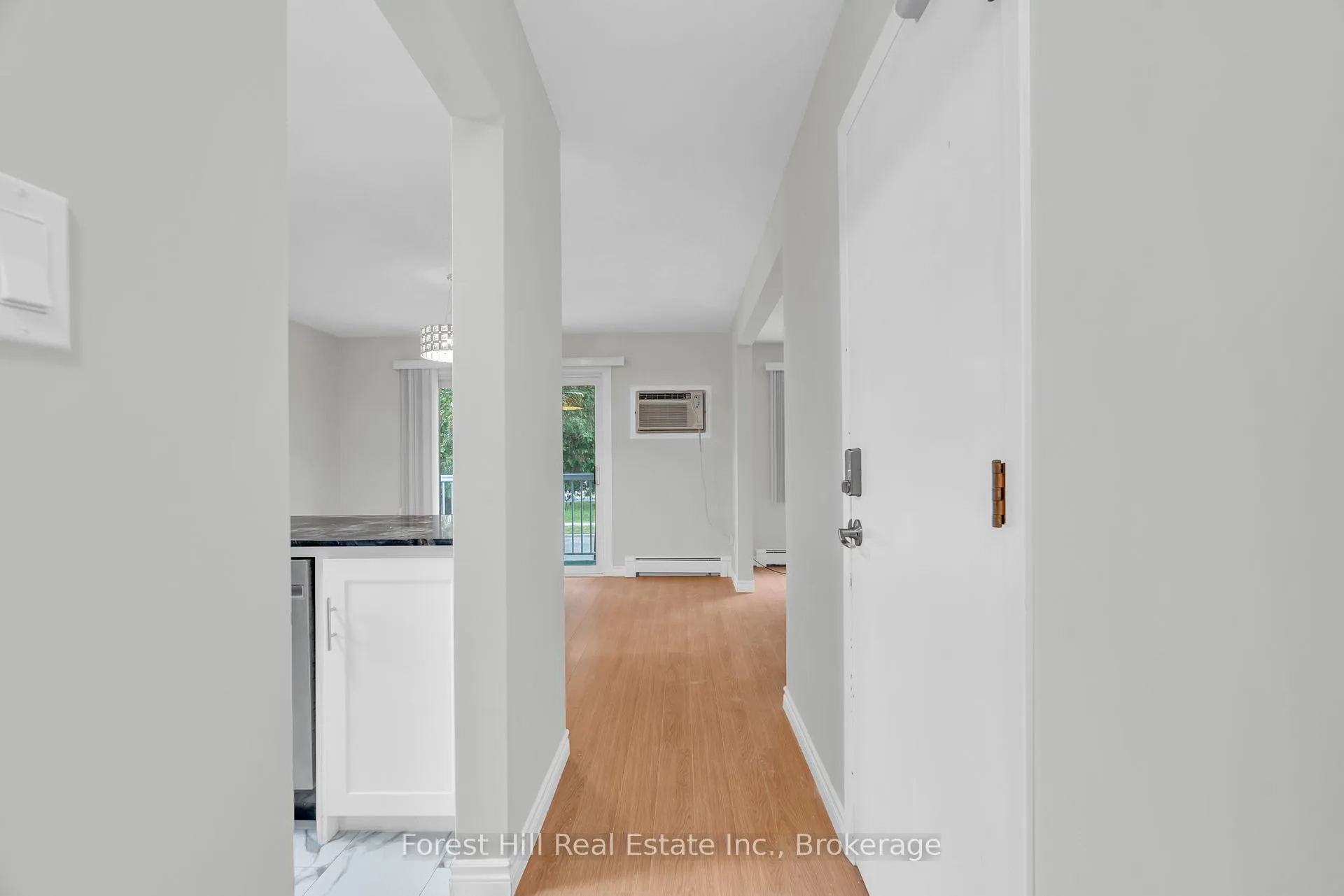 Photo 6 of 35 Shaftsbury Drive, Kitchener — HOMEH