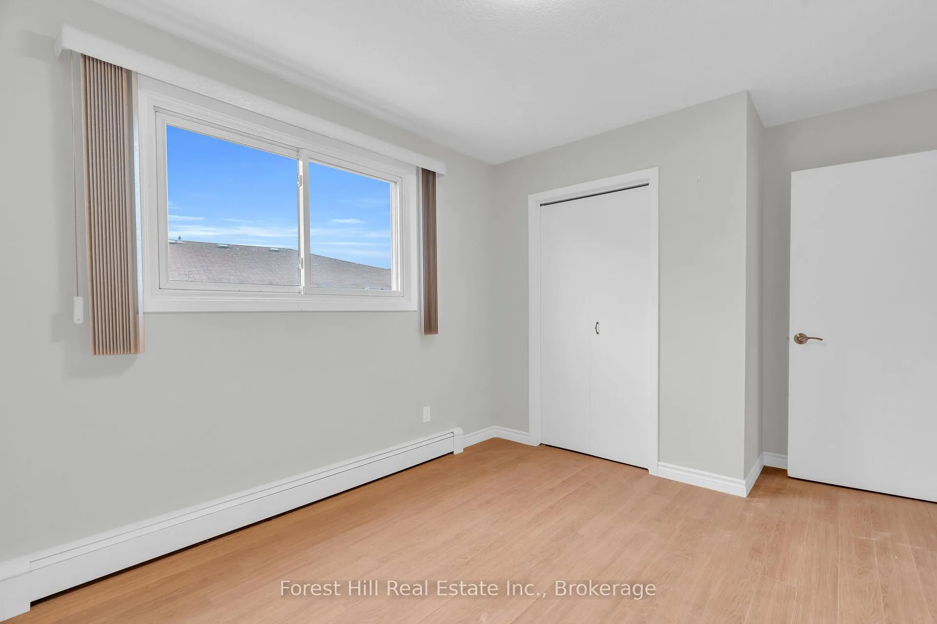 Photo 21 of 35 Shaftsbury Drive, Kitchener — HOMEH