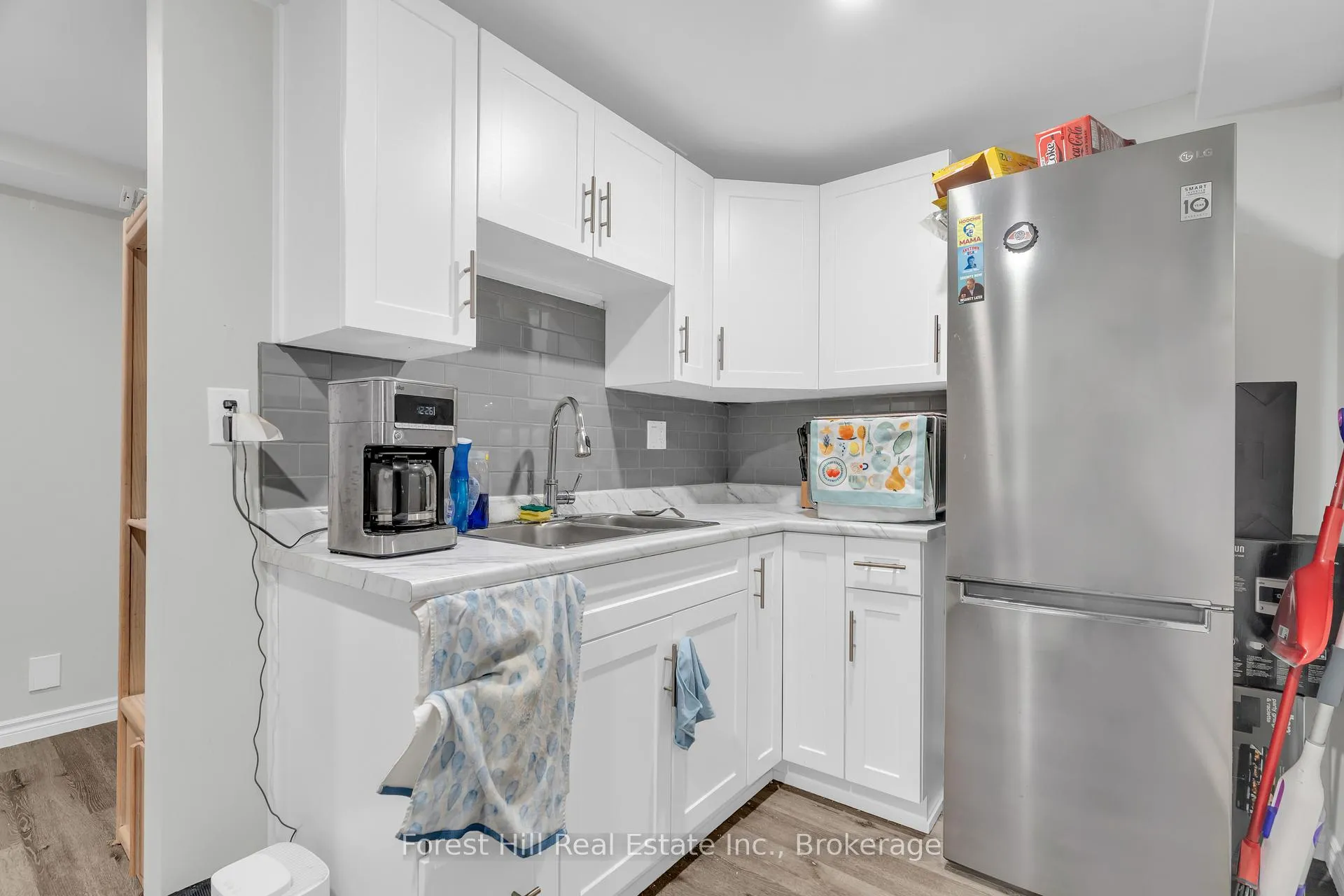Photo 24 of 35 Shaftsbury Drive, Kitchener — HOMEH