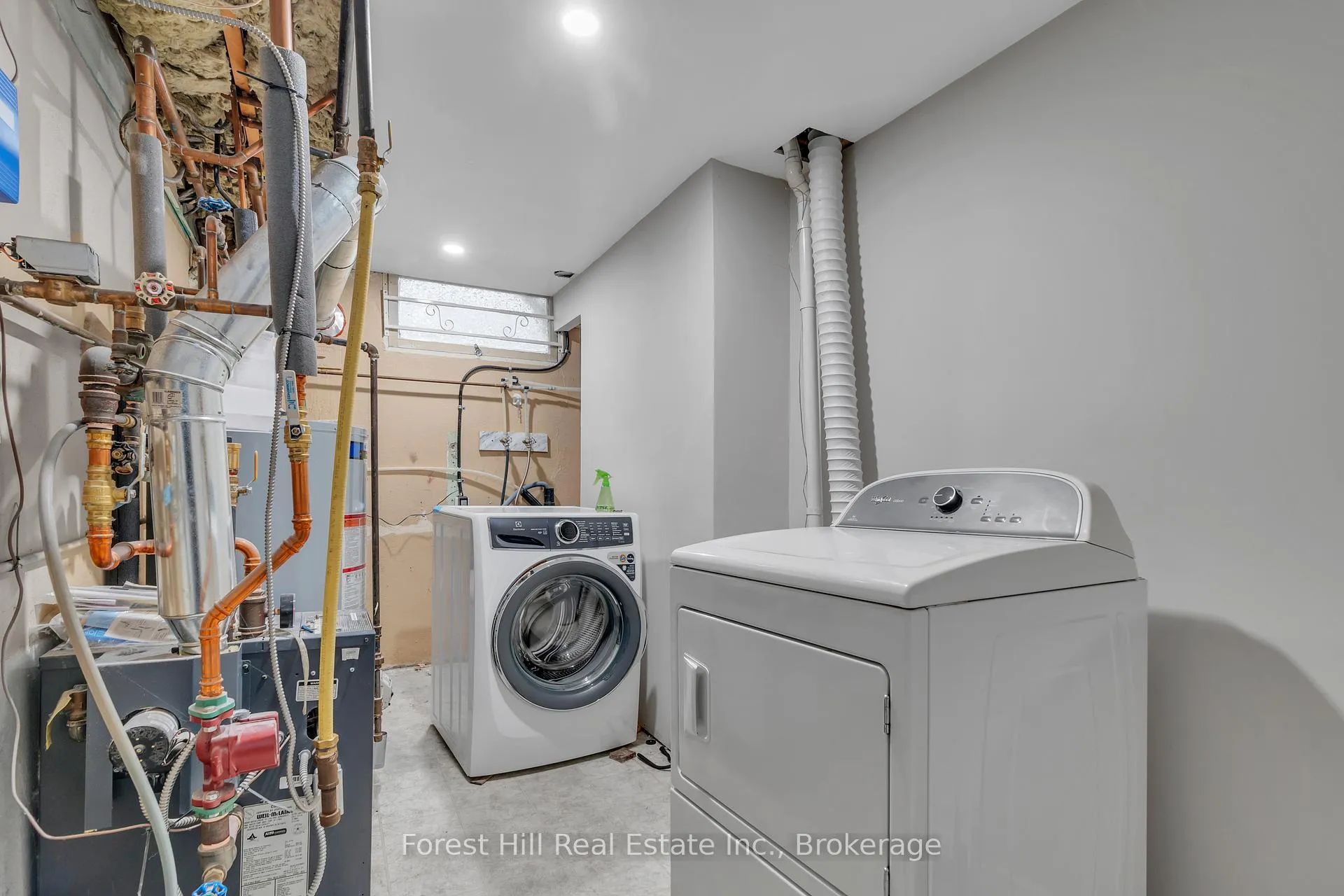 Photo 30 of 35 Shaftsbury Drive, Kitchener — HOMEH