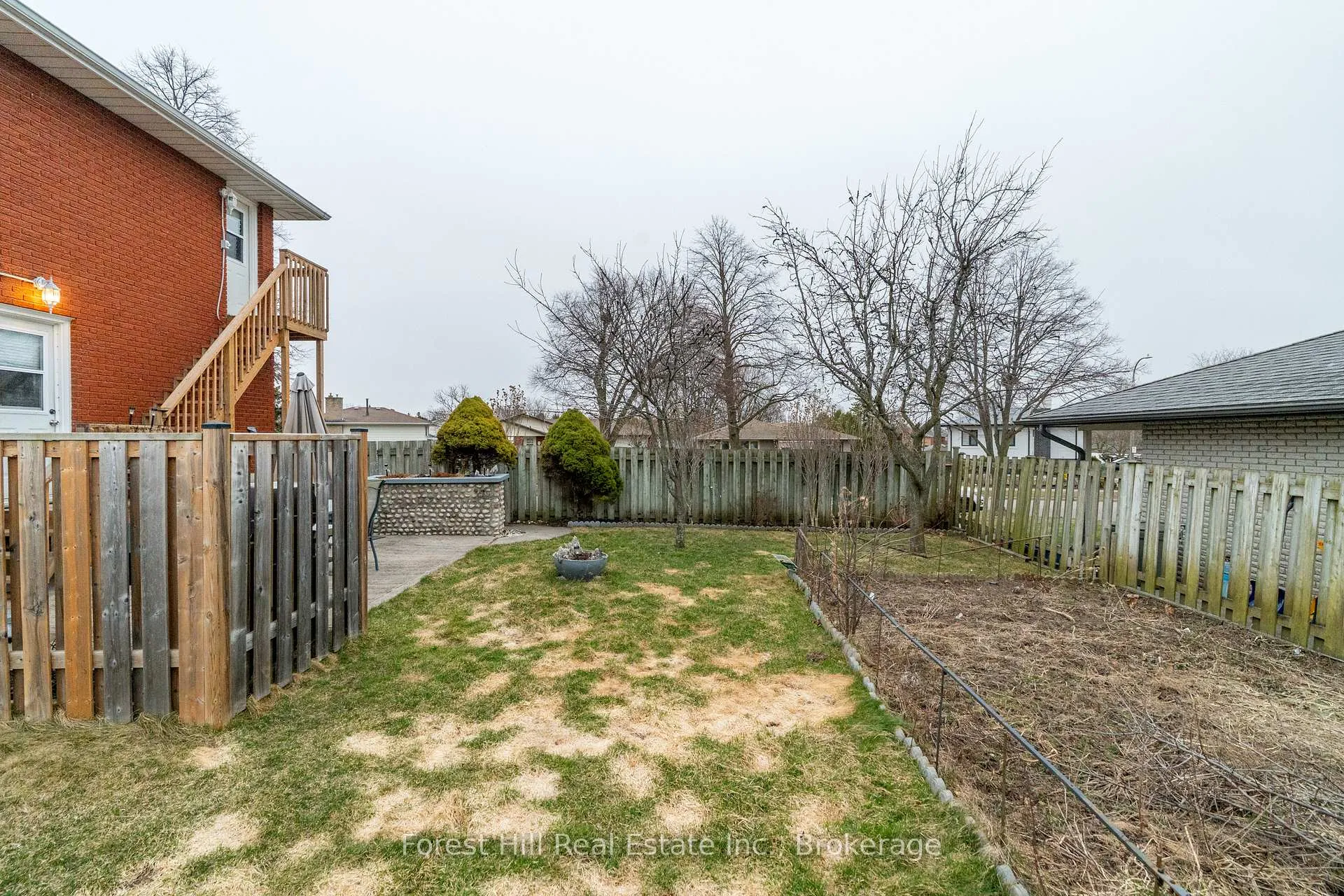 Photo 33 of 35 Shaftsbury Drive, Kitchener — HOMEH