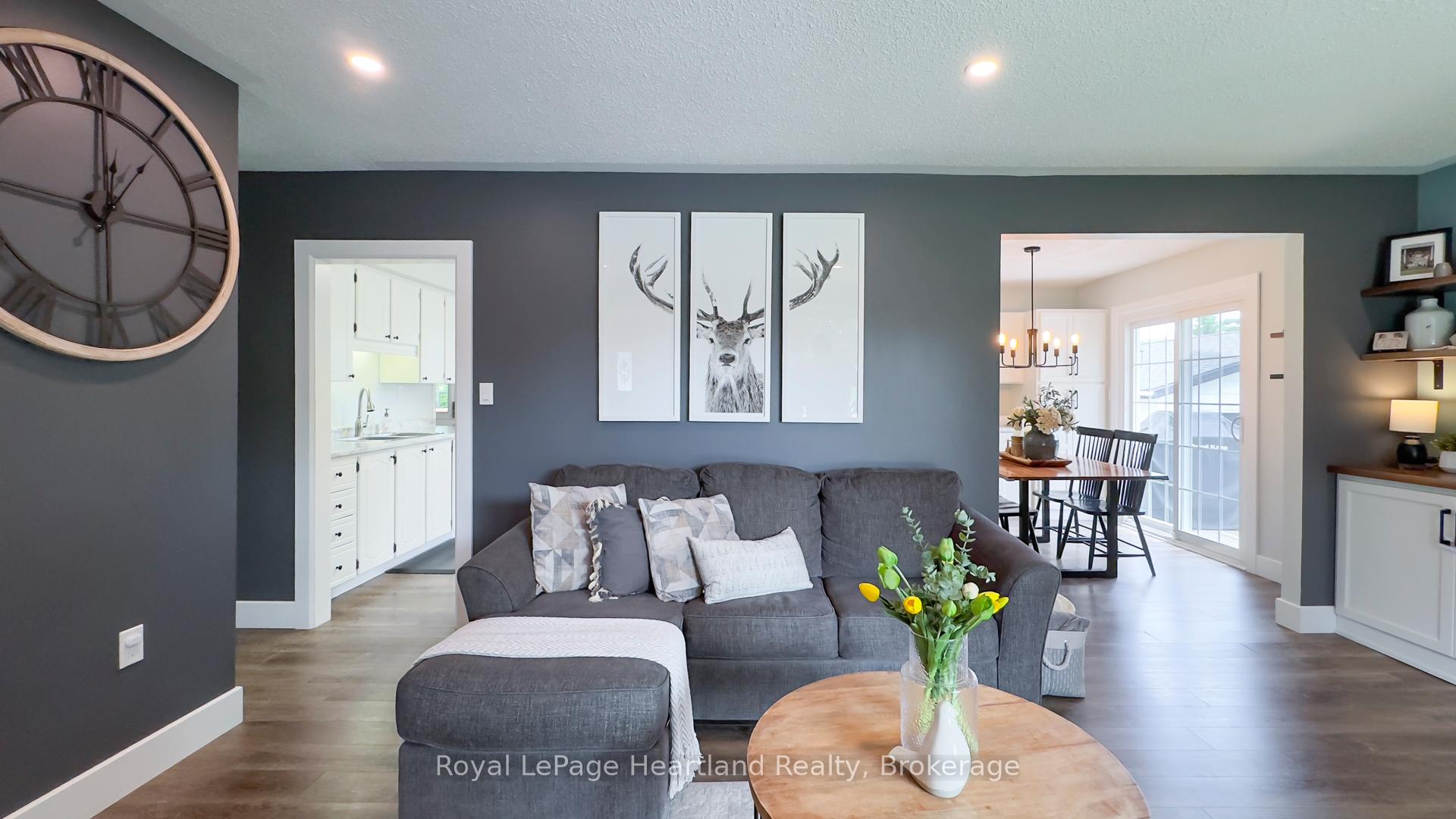 Photo 4 of 31 North Street, Huron East, Egmondville — HOMEH