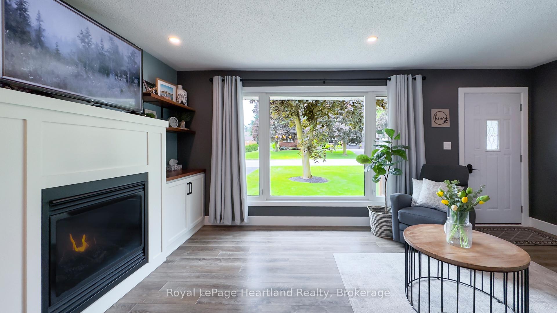 Photo 6 of 31 North Street, Huron East, Egmondville — HOMEH