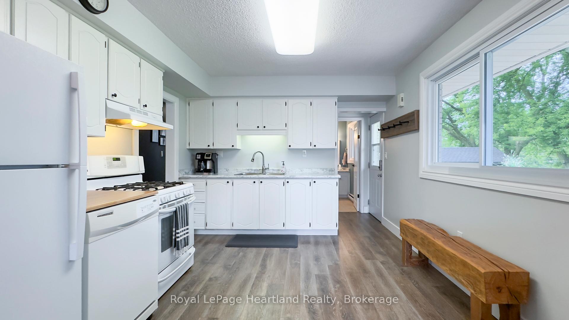 Photo 10 of 31 North Street, Huron East, Egmondville — HOMEH