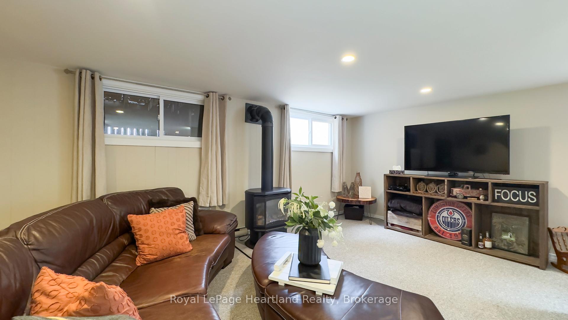 Photo 27 of 31 North Street, Huron East, Egmondville — HOMEH
