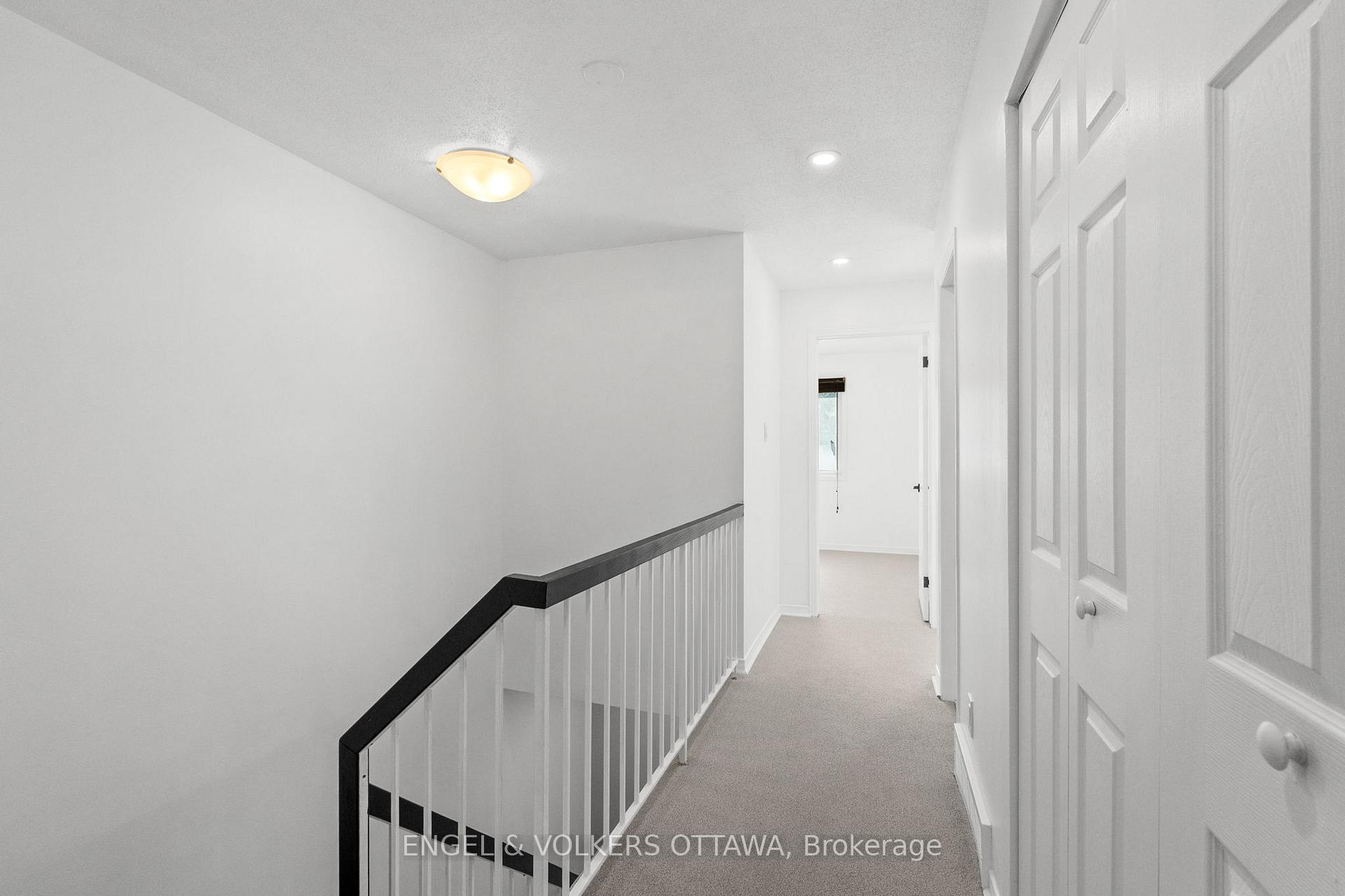 Photo 14 of 49 Burlington Crescent, Ottawa, Hunt Club Park/Greenboro — HOMEH