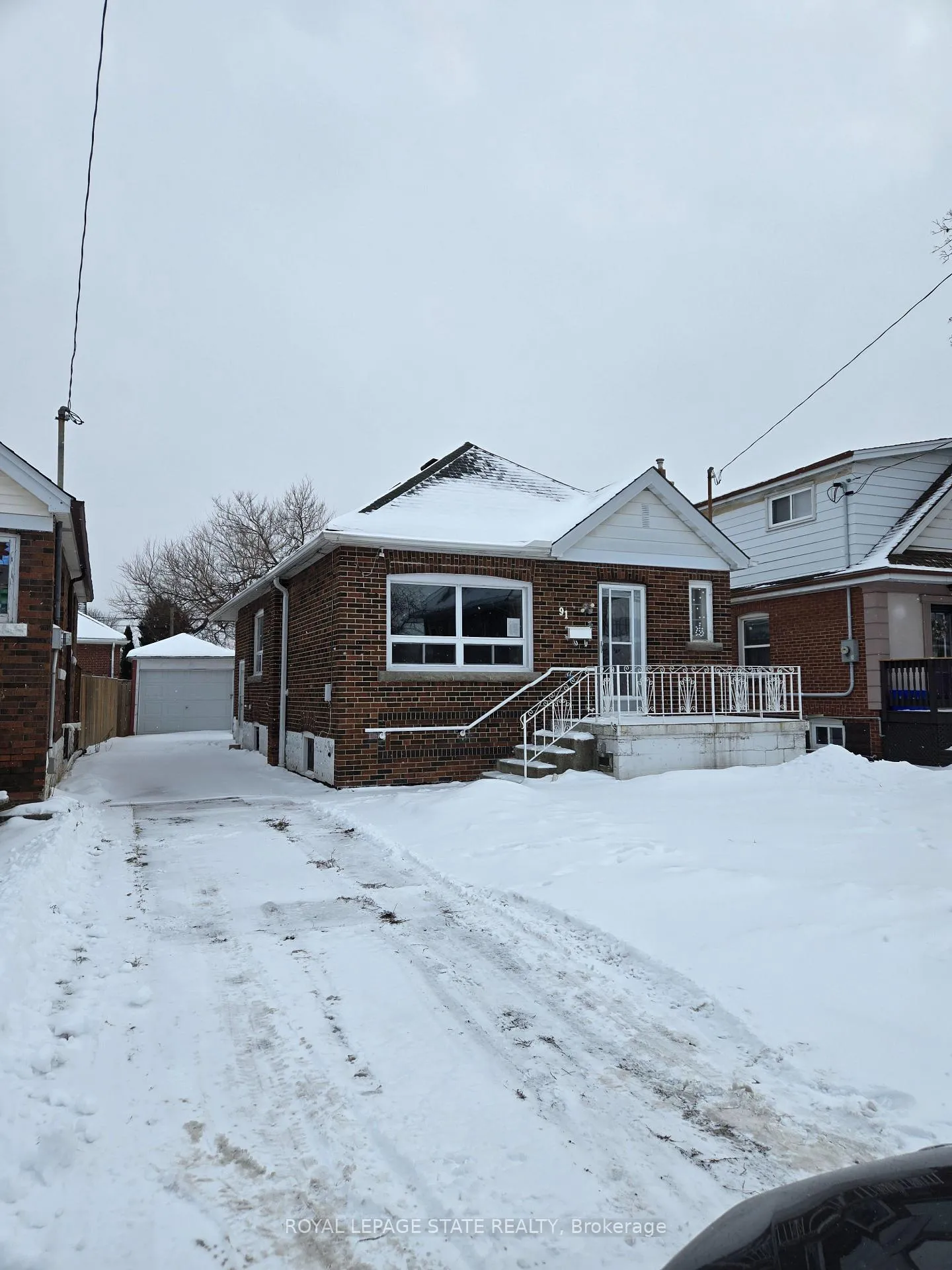 Photo 2 of 91 Barons Avenue S, Hamilton, Bartonville — HOMEH