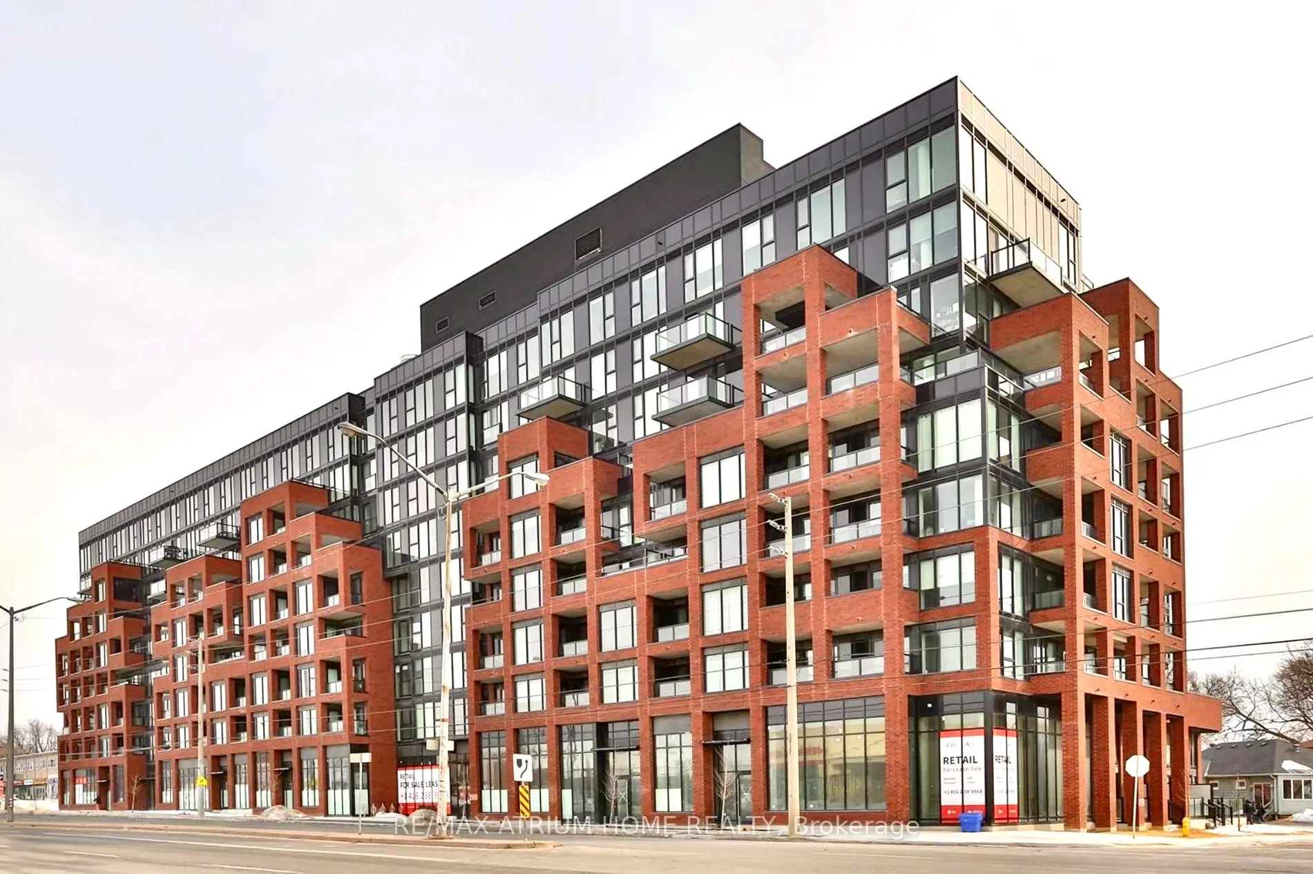 Front of Unit 722, 2799 Kingston Road