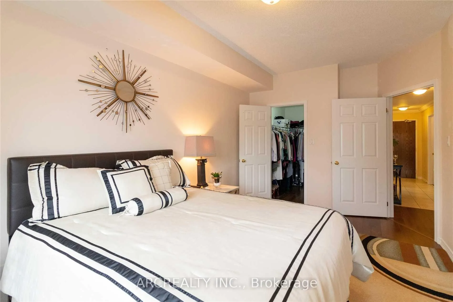 Photo 14 of Unit 313, 8 Maison Parc Court, Vaughan, Lakeview Estates — HOMEH