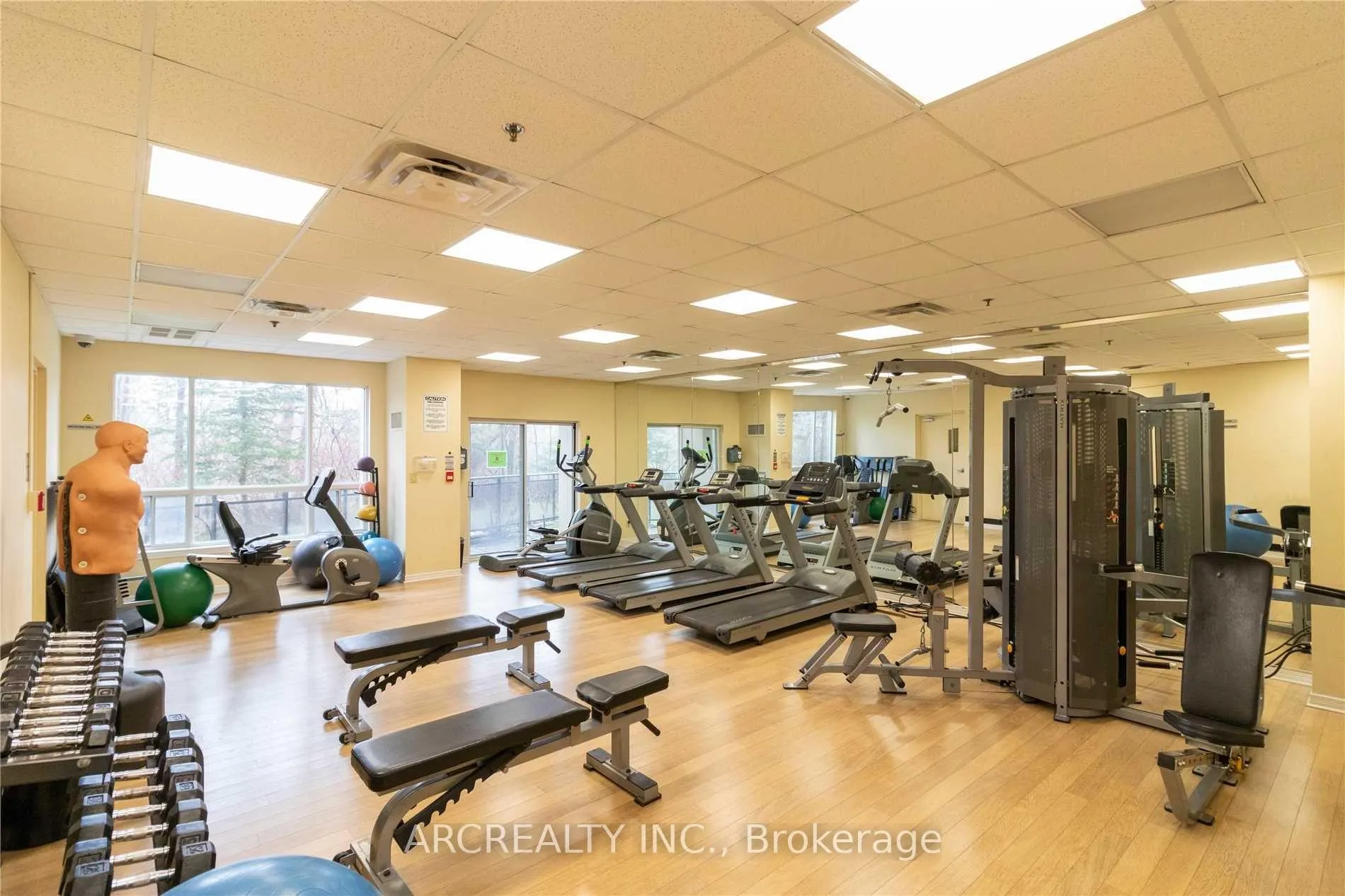 Photo 18 of Unit 313, 8 Maison Parc Court, Vaughan, Lakeview Estates — HOMEH