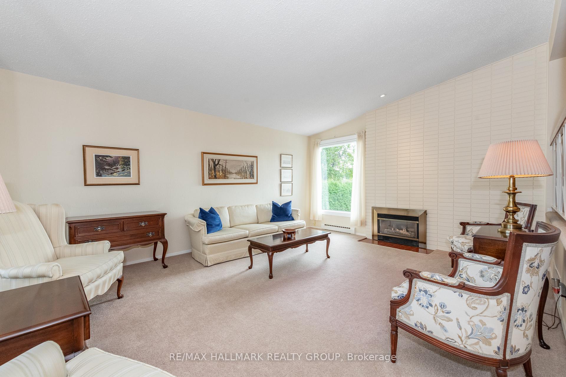 Photo 6 of 64 Sullivan Avenue, Ottawa, Meadowlands/Crestview — HOMEH