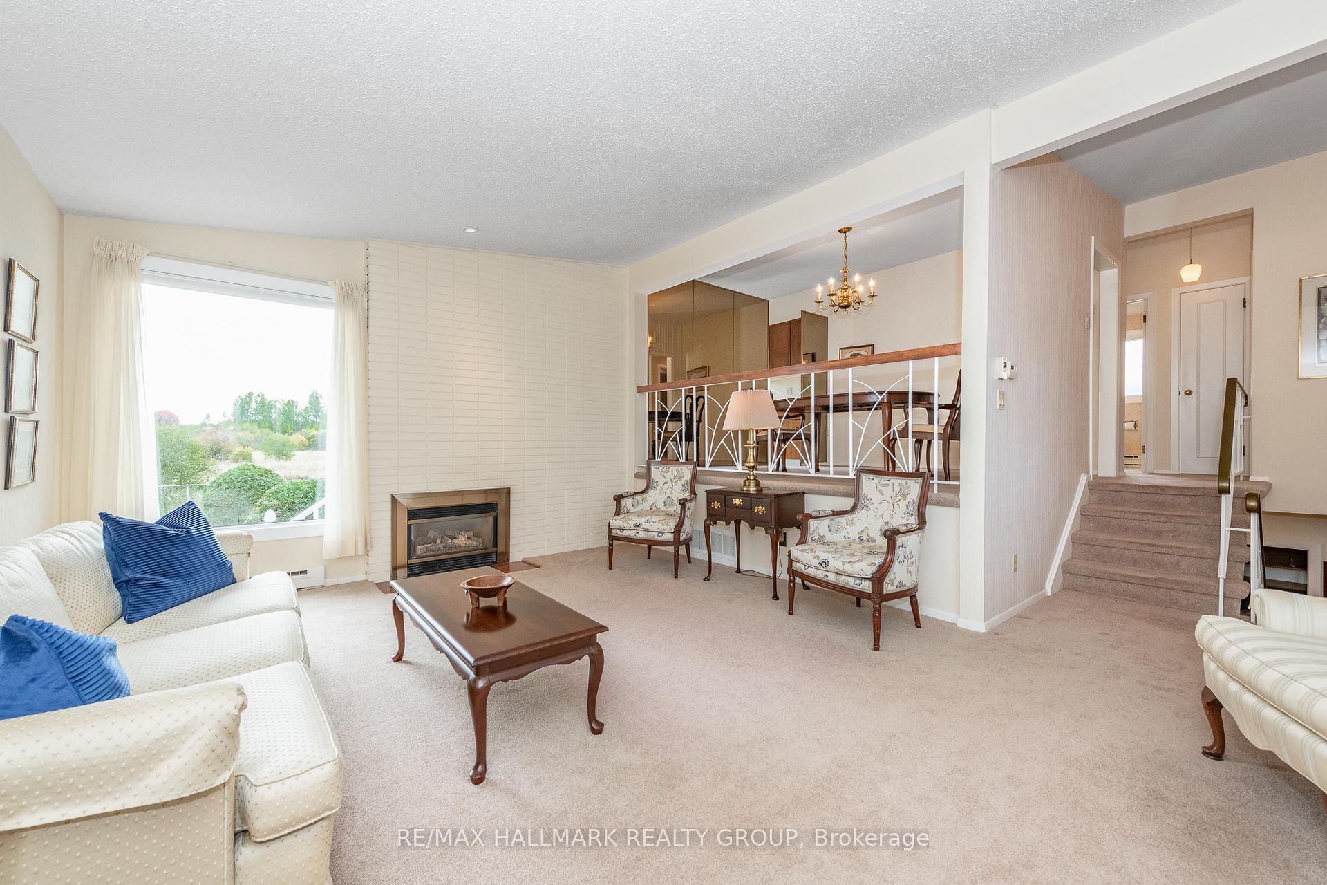 Photo 7 of 64 Sullivan Avenue, Ottawa, Meadowlands/Crestview — HOMEH