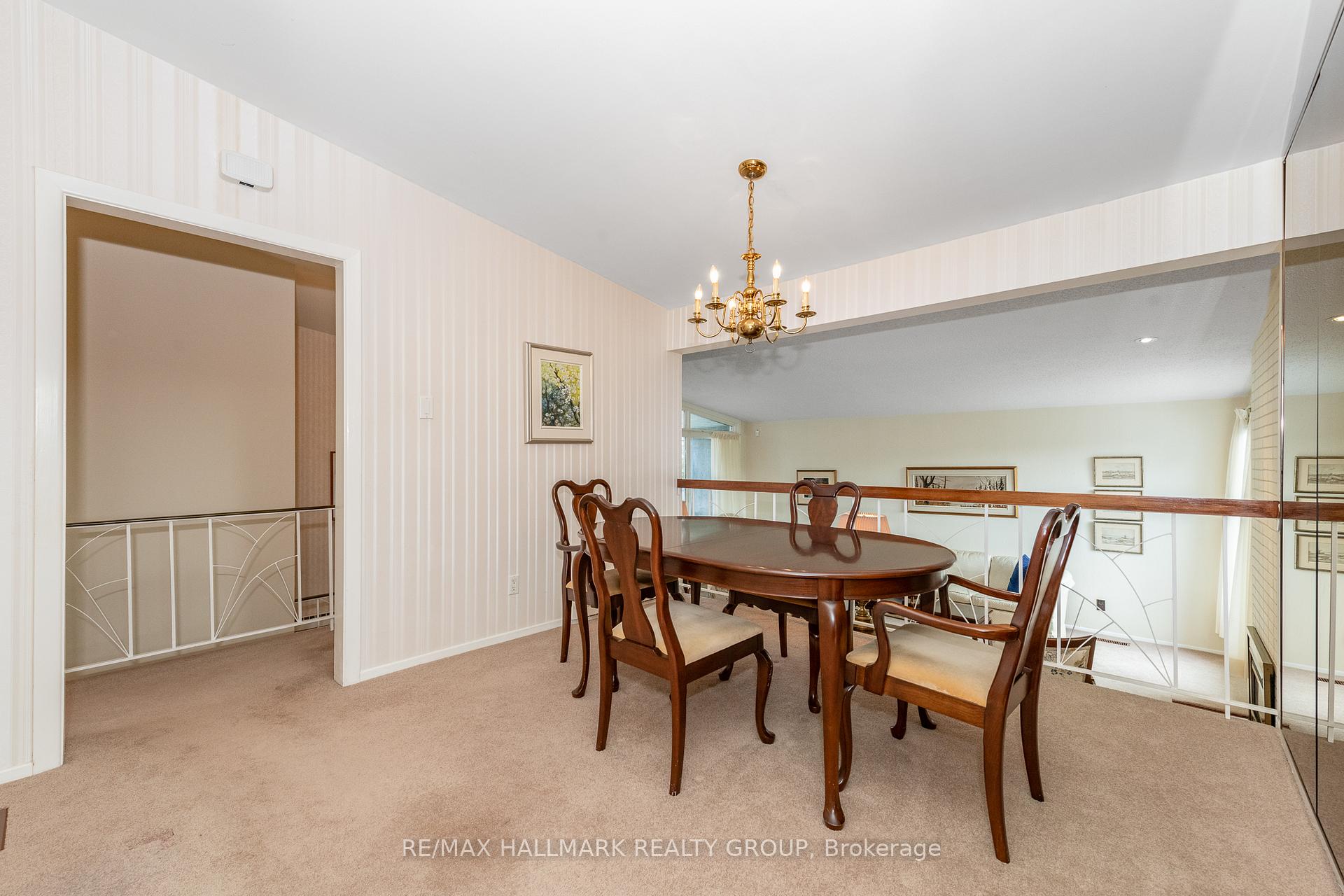 Photo 9 of 64 Sullivan Avenue, Ottawa, Meadowlands/Crestview — HOMEH