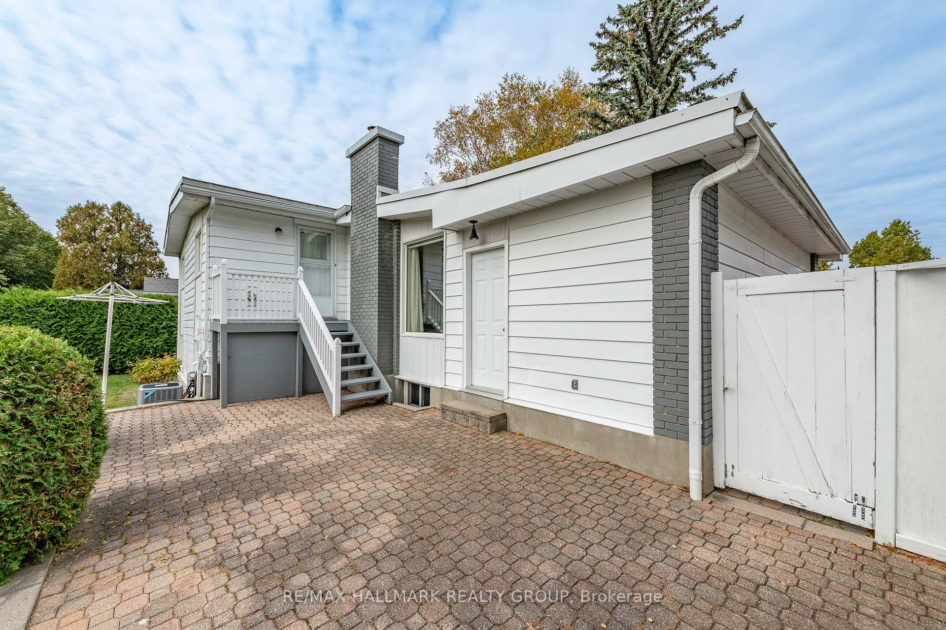 Photo 16 of 64 Sullivan Avenue, Ottawa, Meadowlands/Crestview — HOMEH