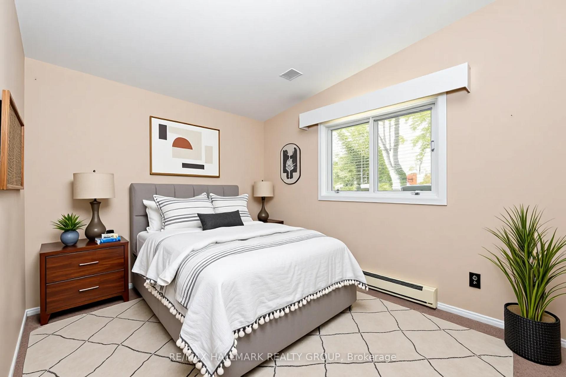 Photo 21 of 64 Sullivan Avenue, Ottawa, Meadowlands/Crestview — HOMEH