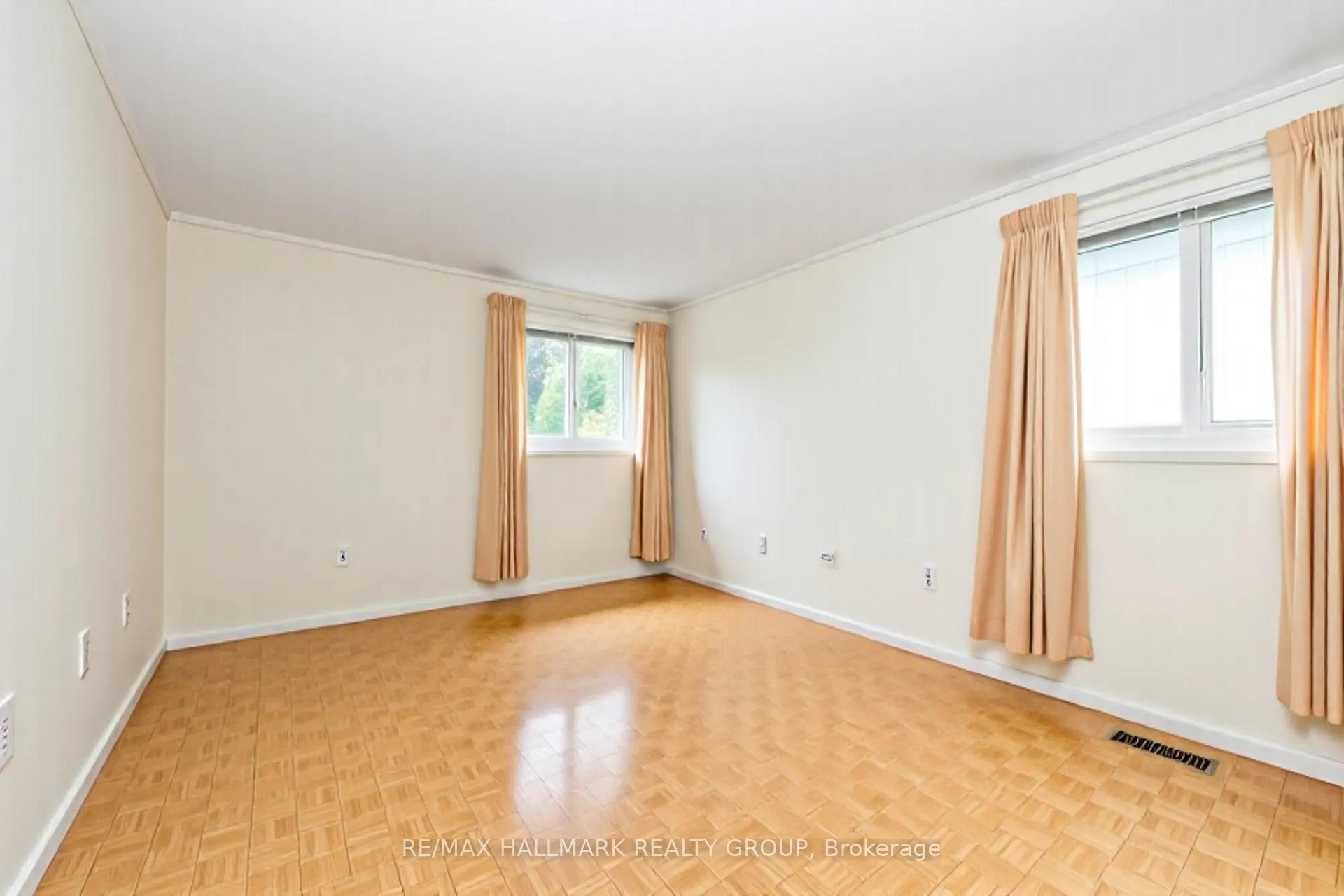 Photo 26 of 64 Sullivan Avenue, Ottawa, Meadowlands/Crestview — HOMEH