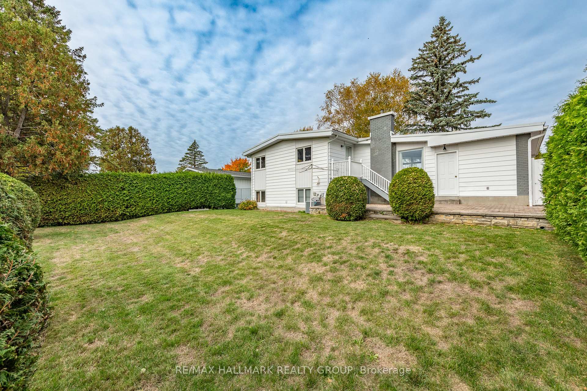 Photo 36 of 64 Sullivan Avenue, Ottawa, Meadowlands/Crestview — HOMEH