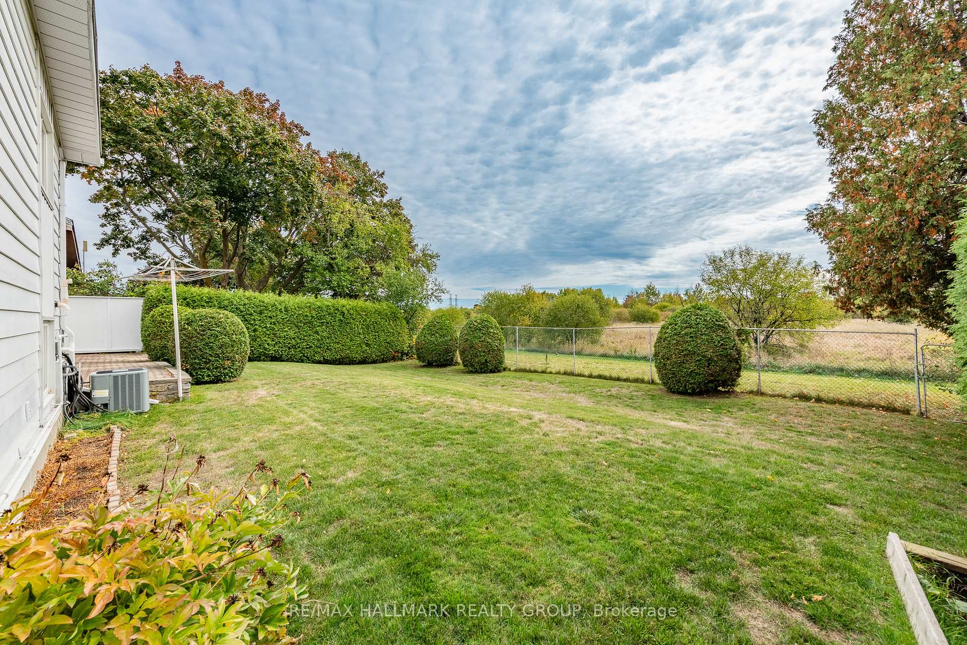 Photo 41 of 64 Sullivan Avenue, Ottawa, Meadowlands/Crestview — HOMEH